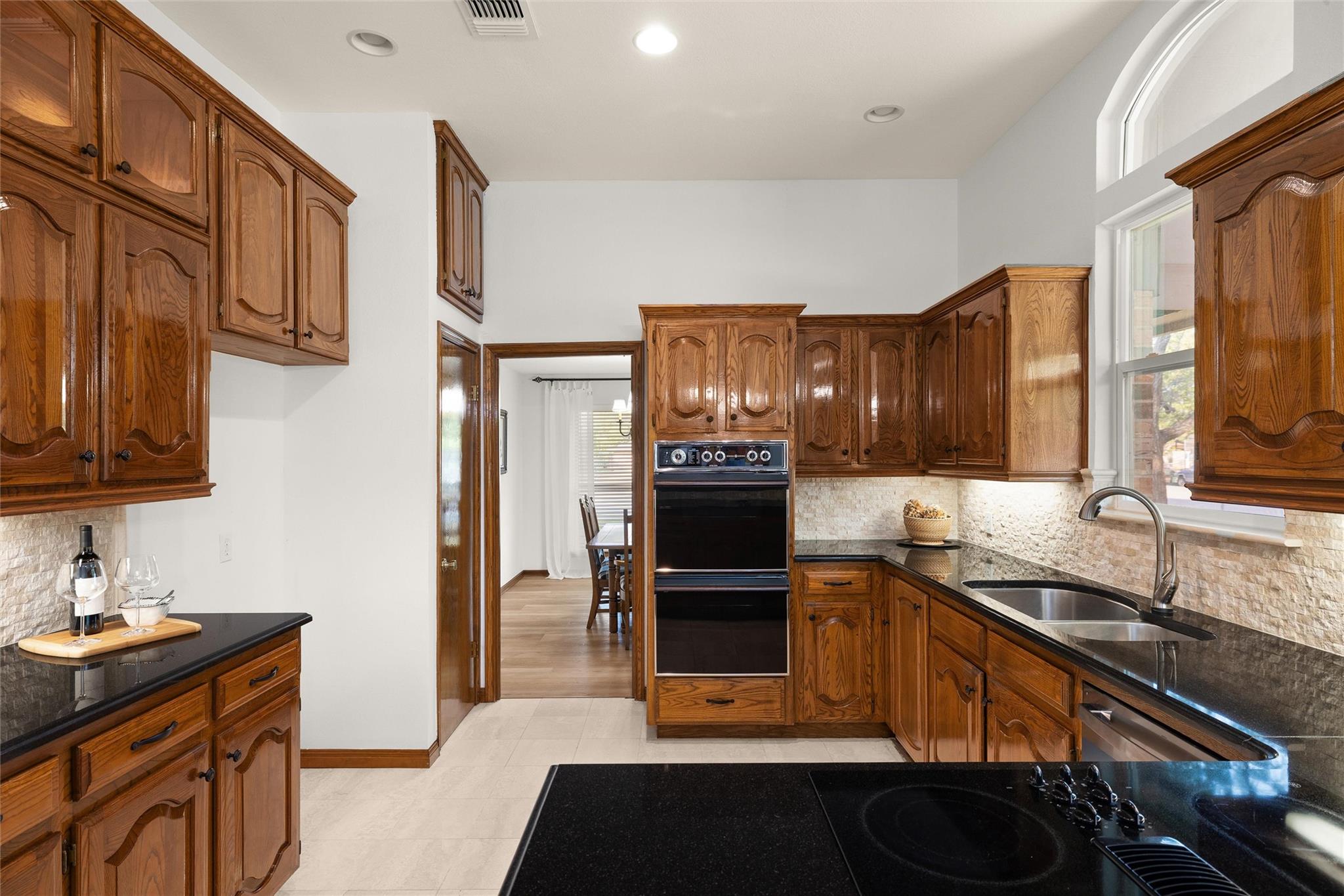 7202 Rolling Meadow Rd, Austin, TX 78749