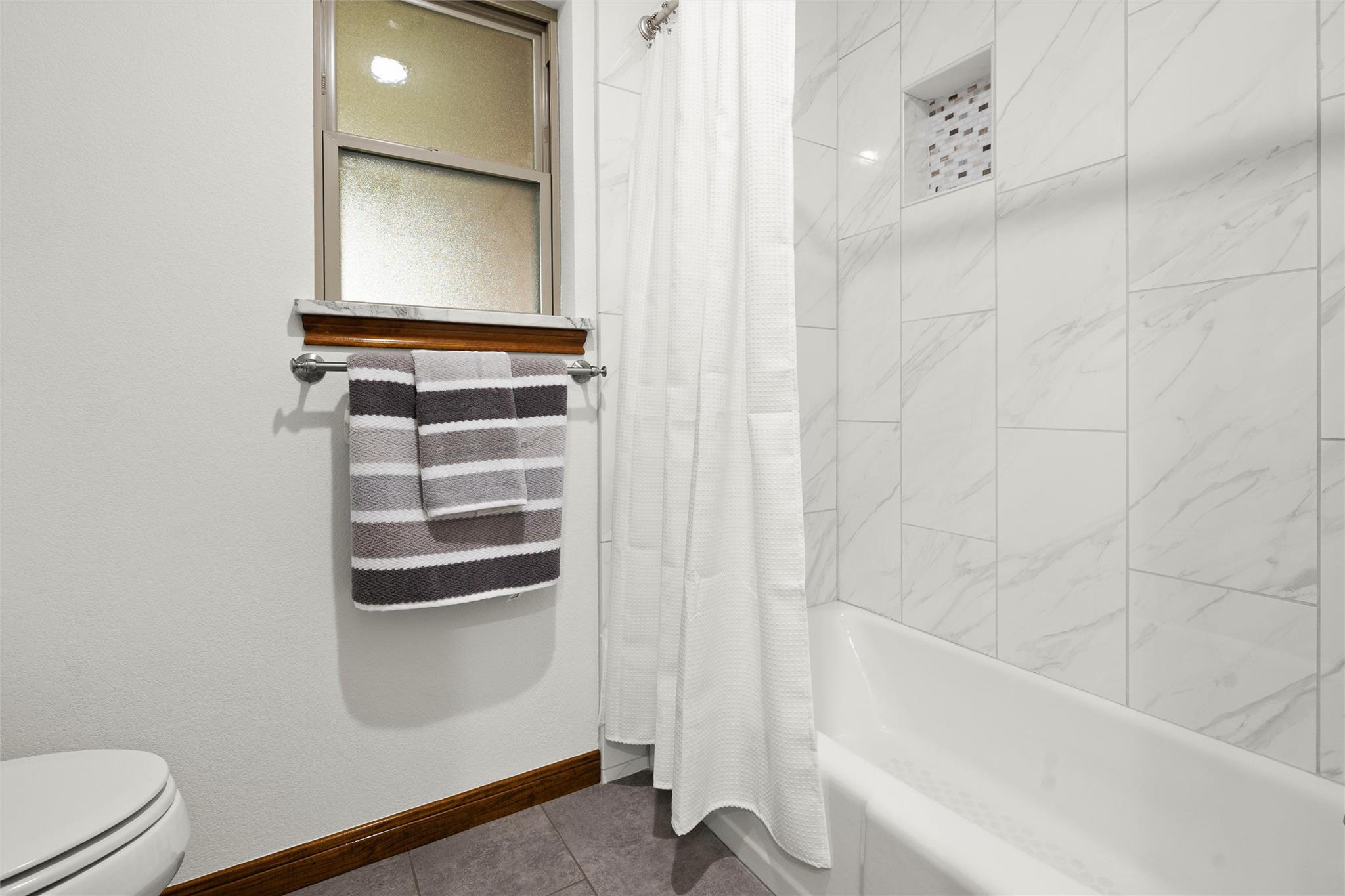 7202 Rolling Meadow Rd, Austin, TX 78749