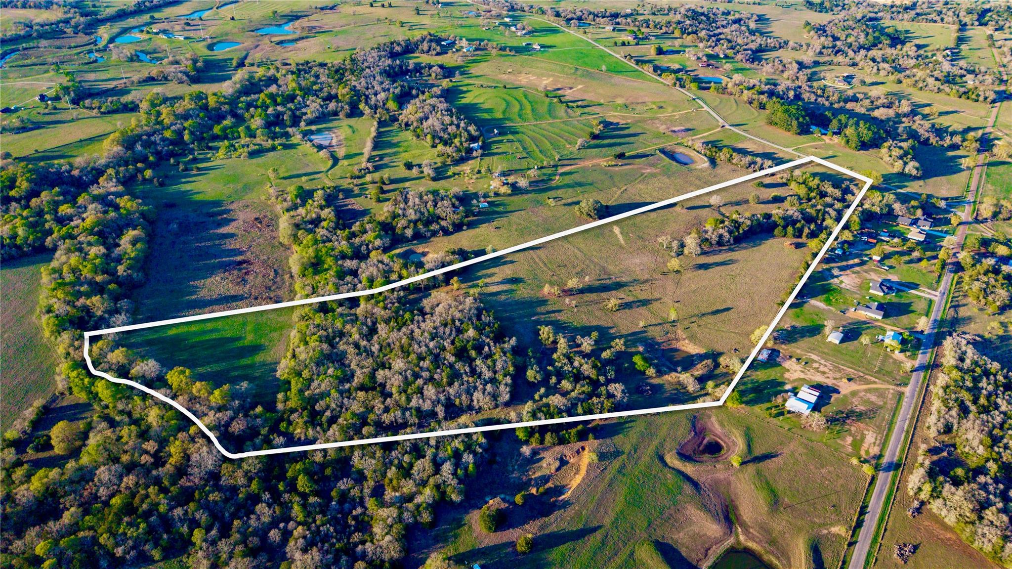 1700 County Road 216, Giddings, TX 78942