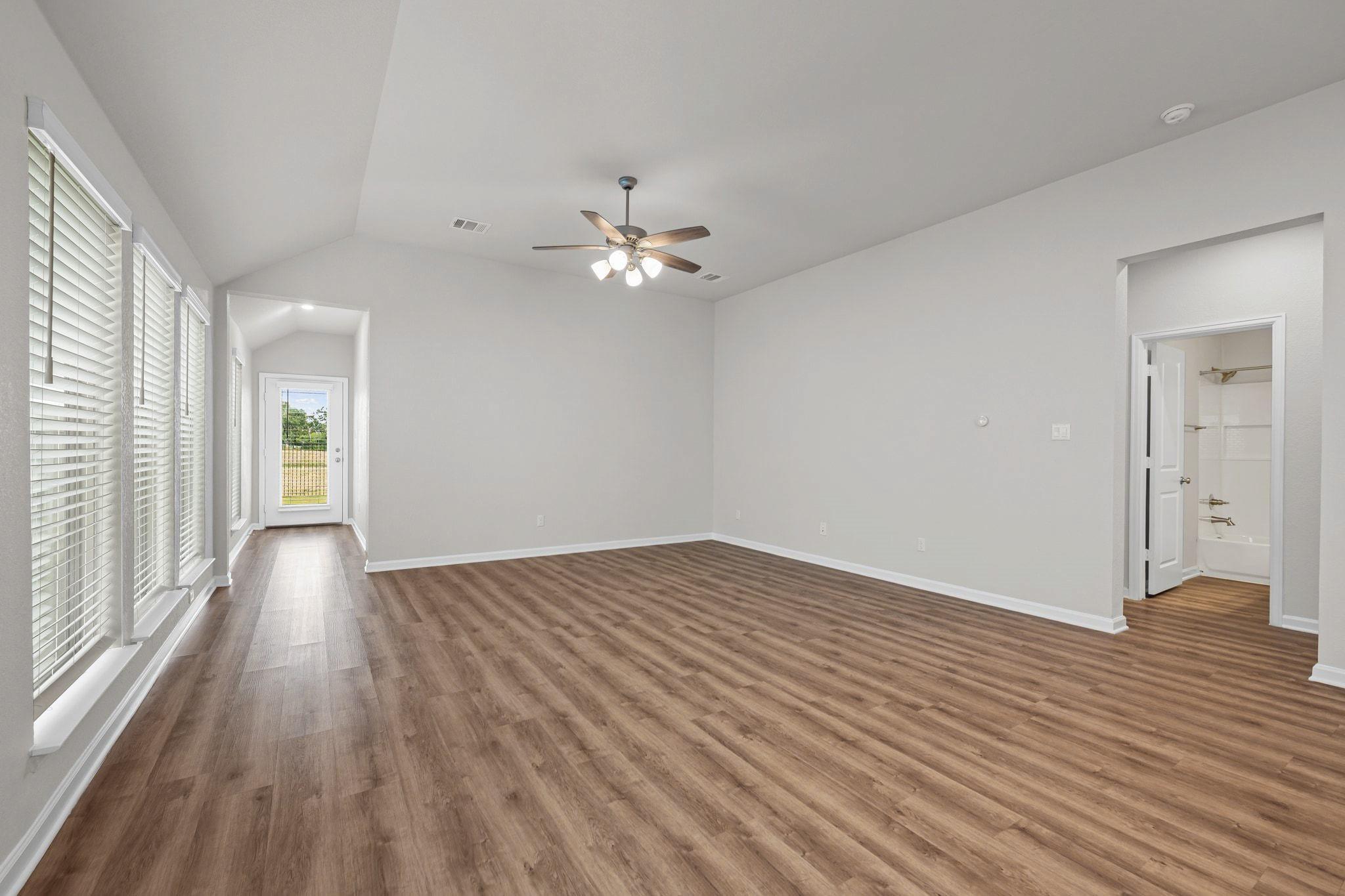 205 Banyon Dr, Liberty Hill, TX 78642