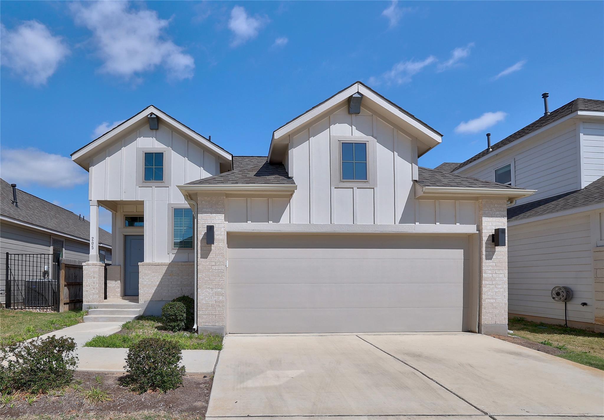 205 Banyon Dr, Liberty Hill, TX 78642