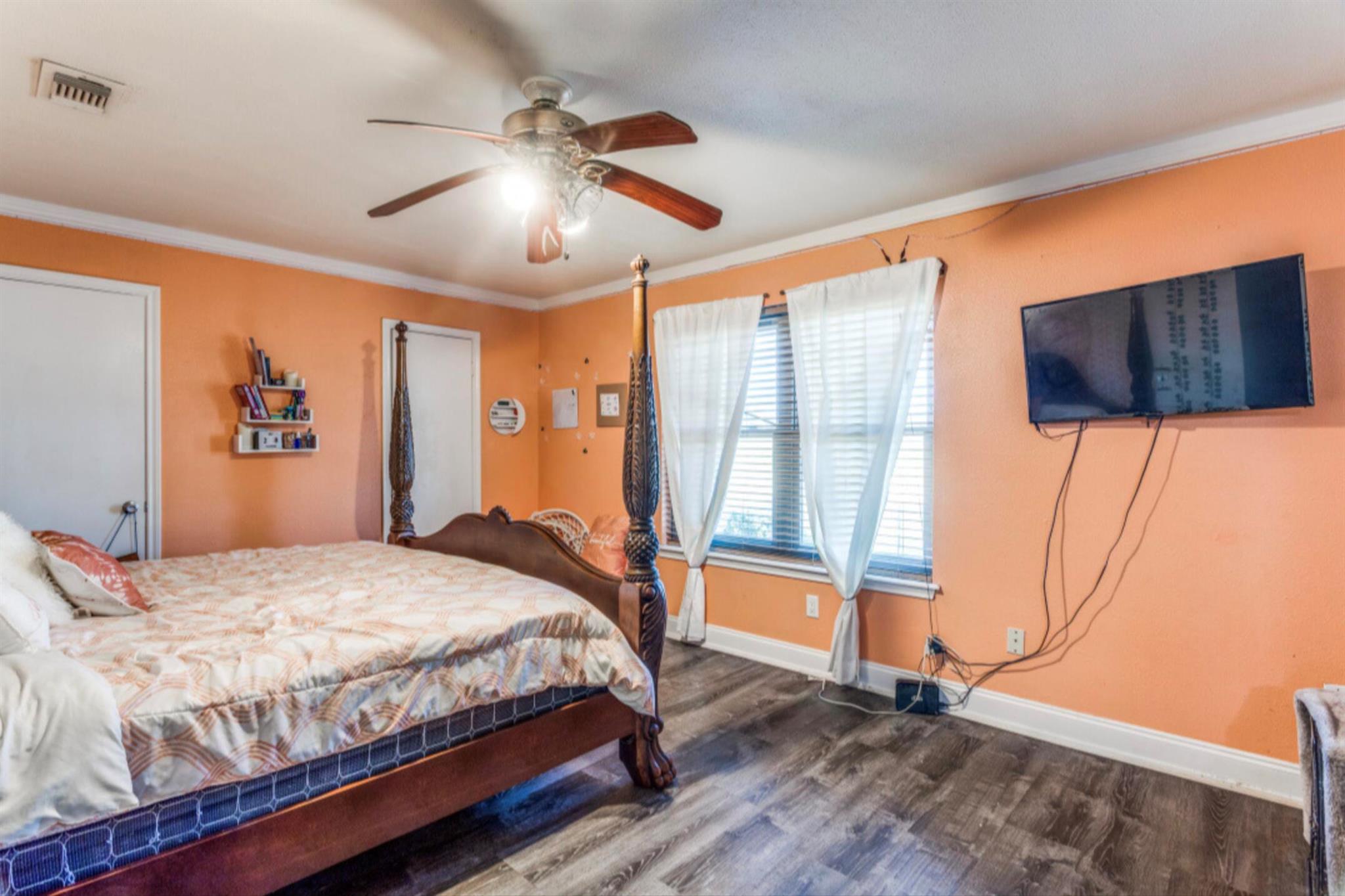 610 Pleasant Grove Rd, Elgin, TX 78621