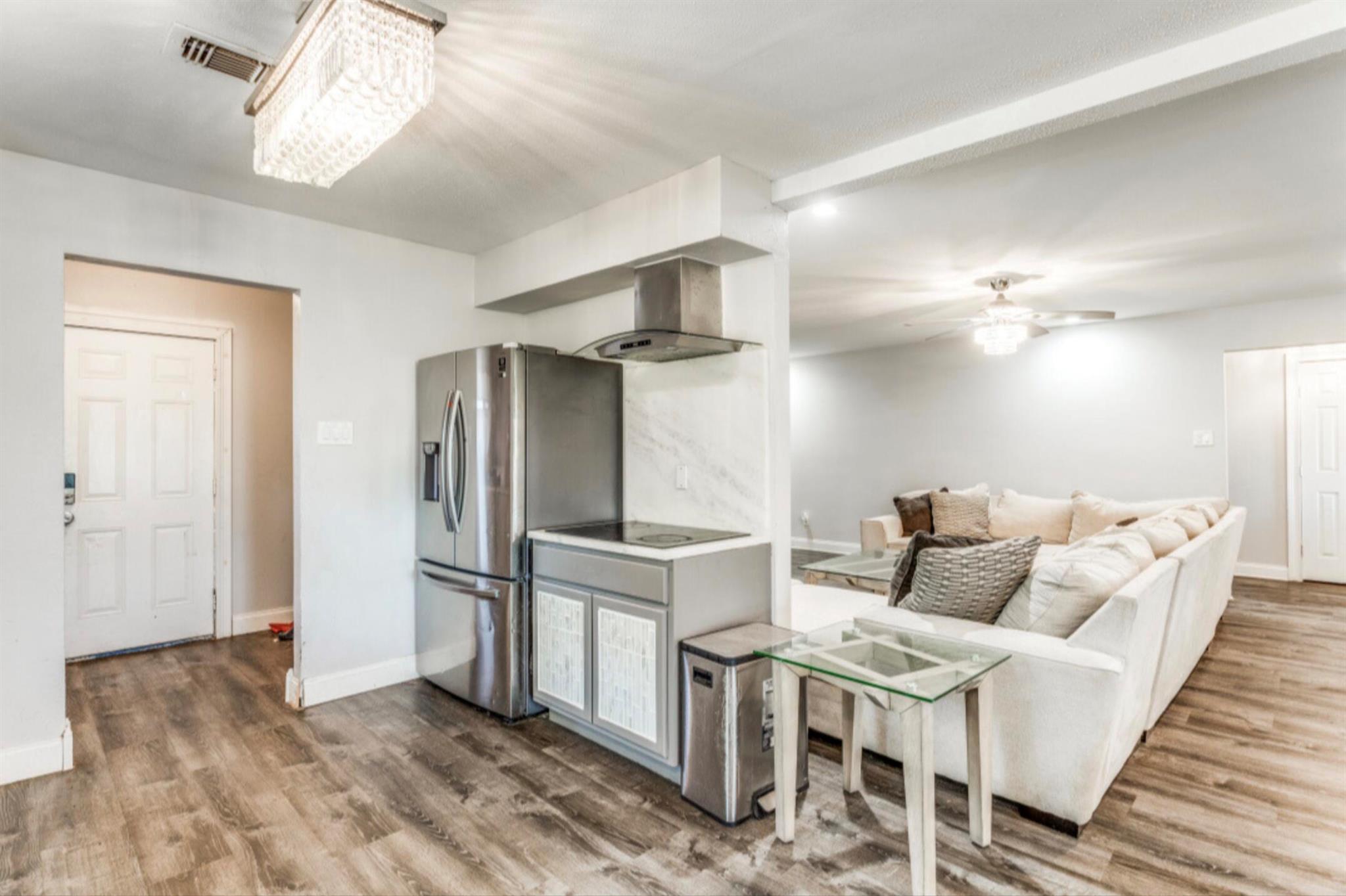 610 Pleasant Grove Rd, Elgin, TX 78621