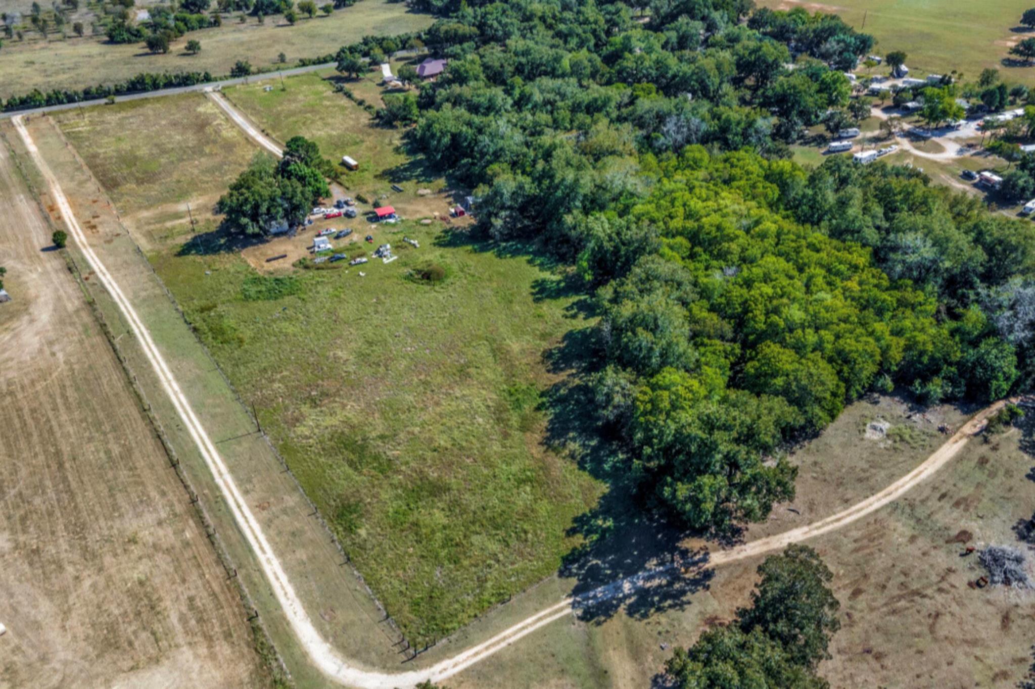 610 Pleasant Grove Rd, Elgin, TX 78621