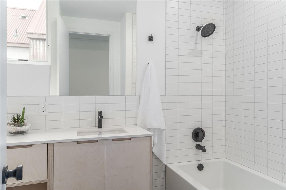 915 Tillery St # B, Austin, TX 78702