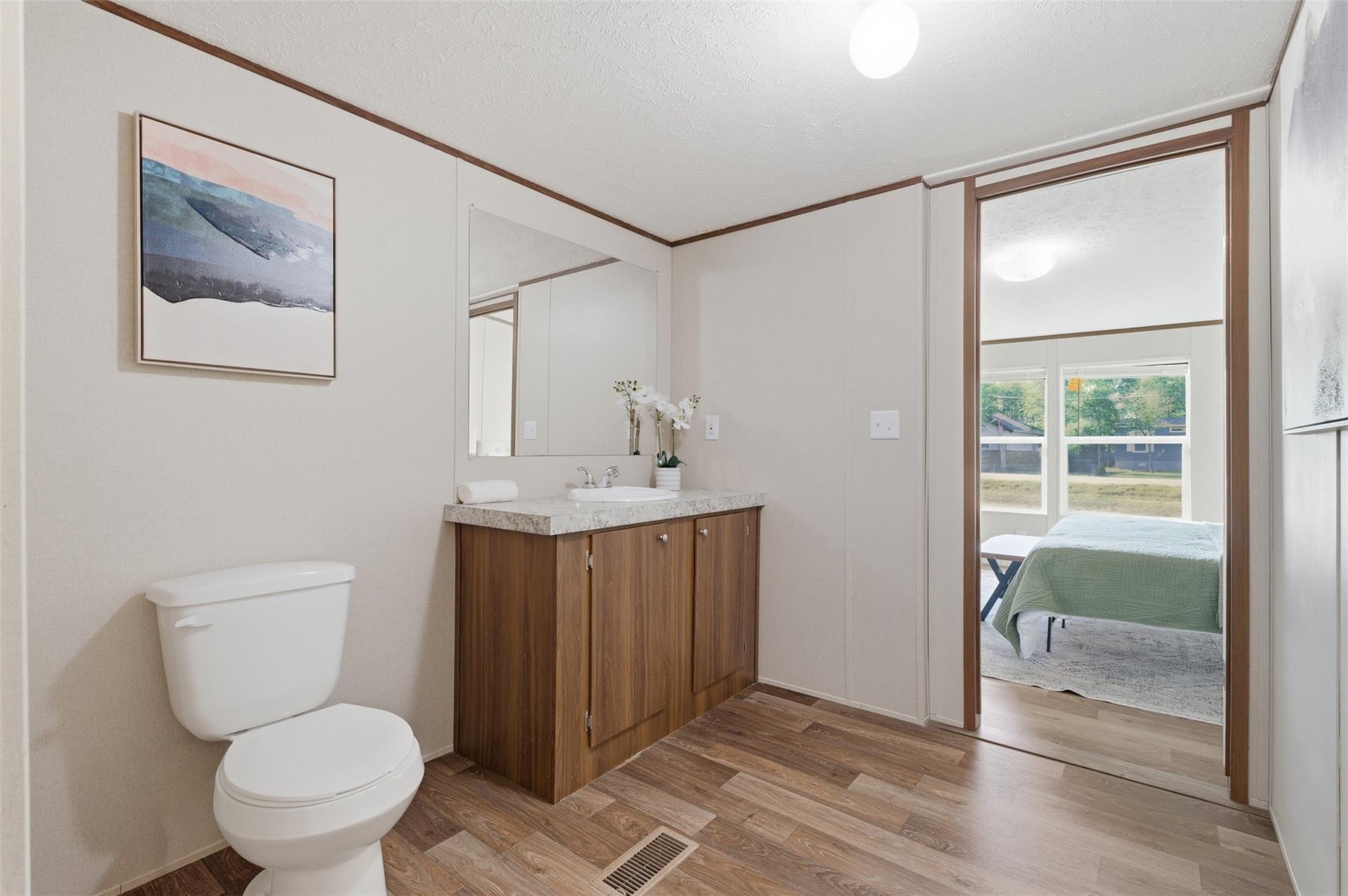 284 Gato Rd, Cedar Creek, TX 78612