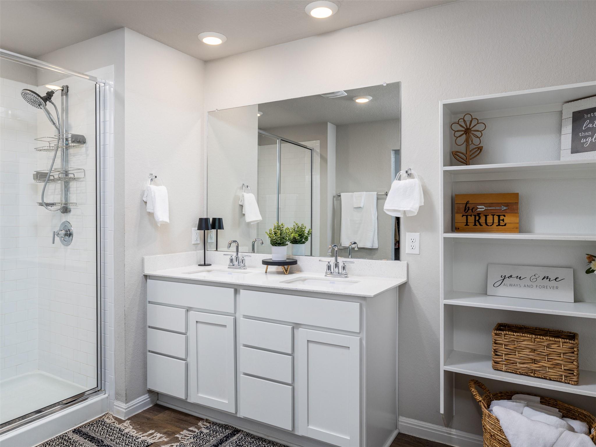 201 Bunting Ln, Bertram, TX 78605