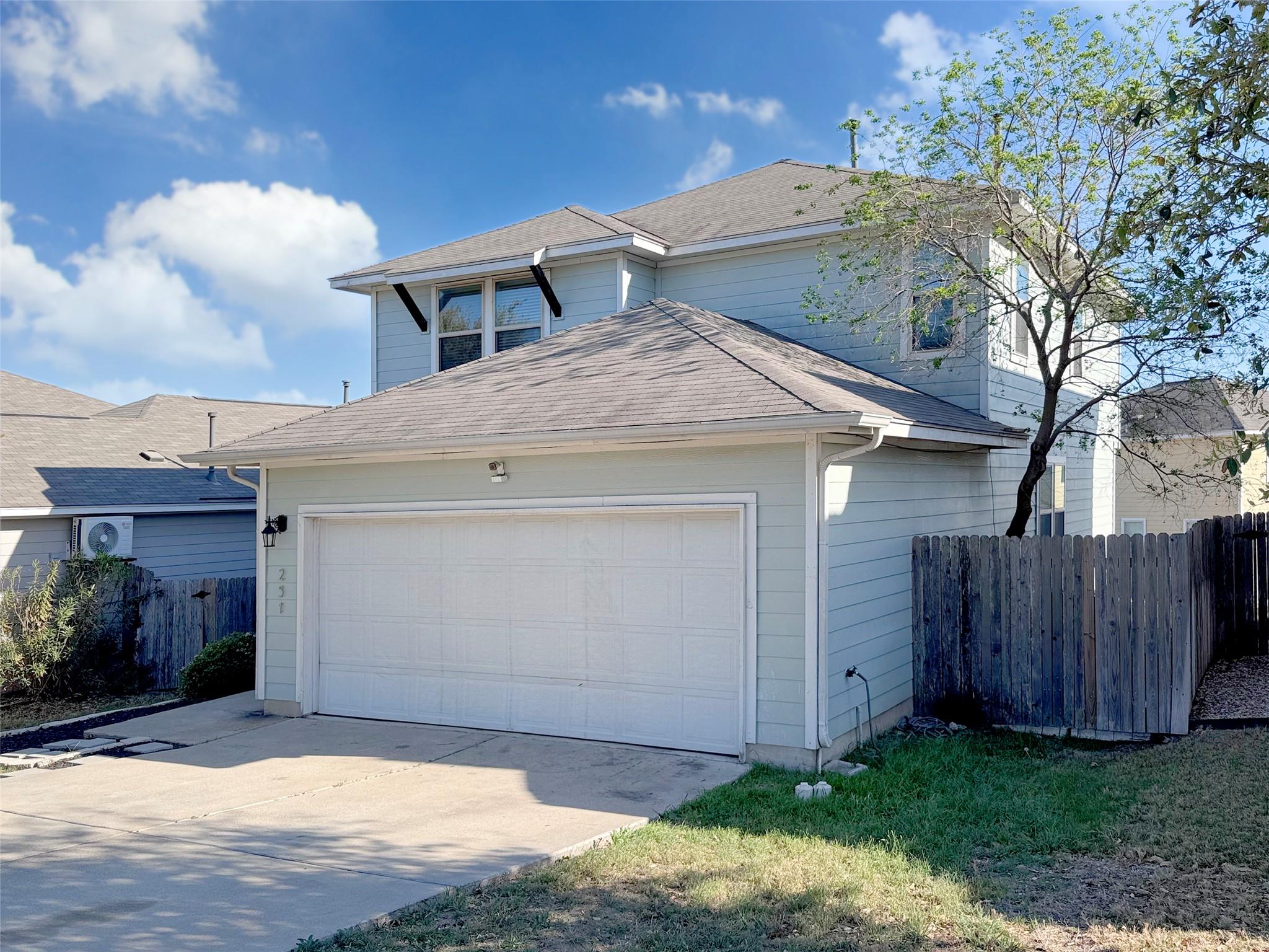 251 Triumph Rd, Buda, TX 78610