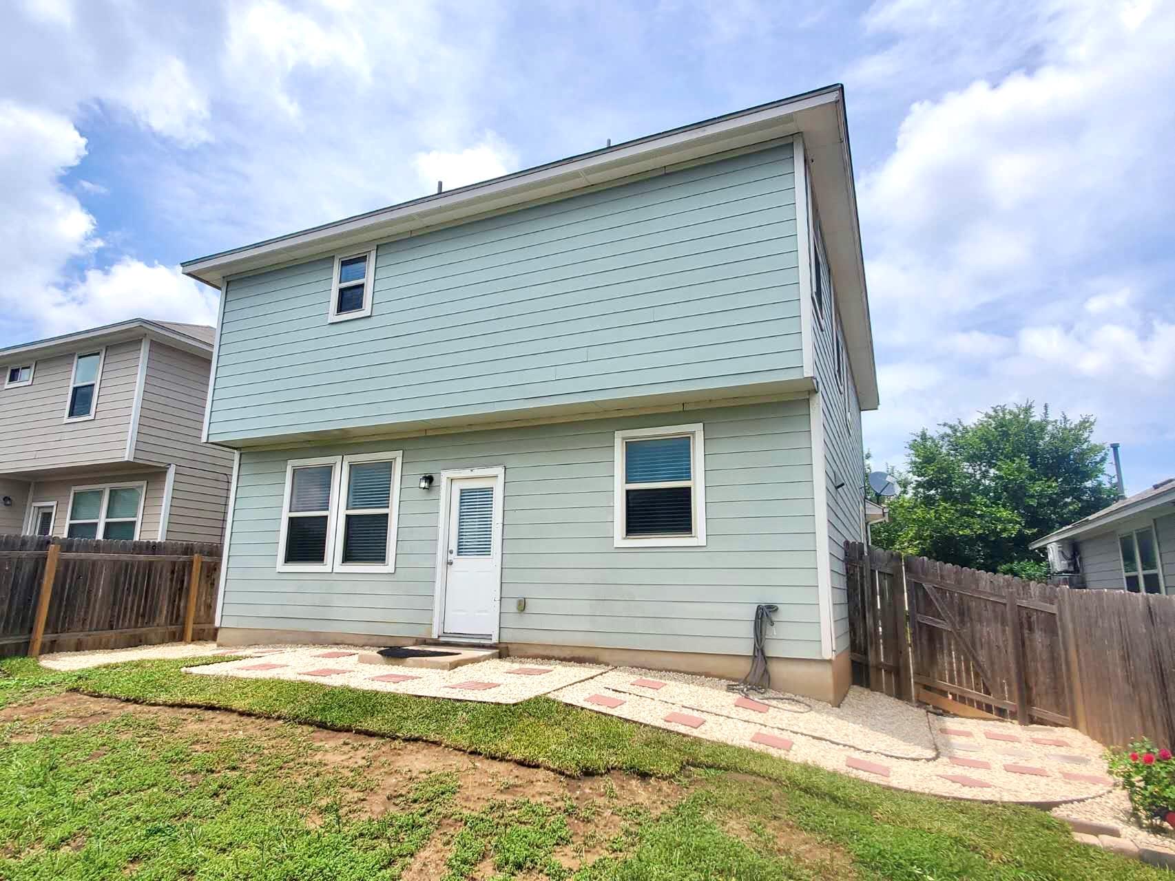 251 Triumph Rd, Buda, TX 78610