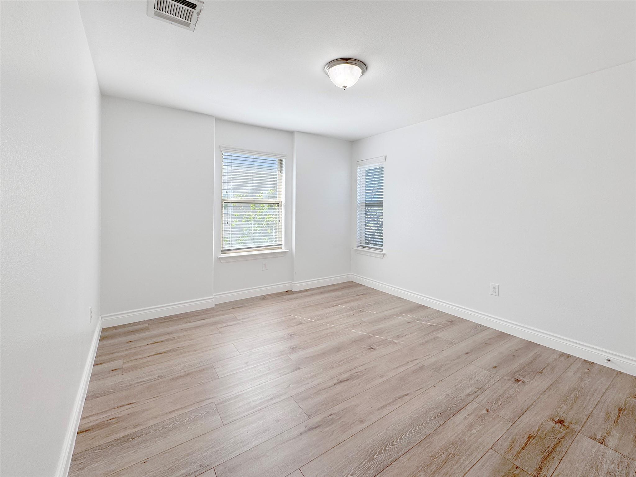 251 Triumph Rd, Buda, TX 78610