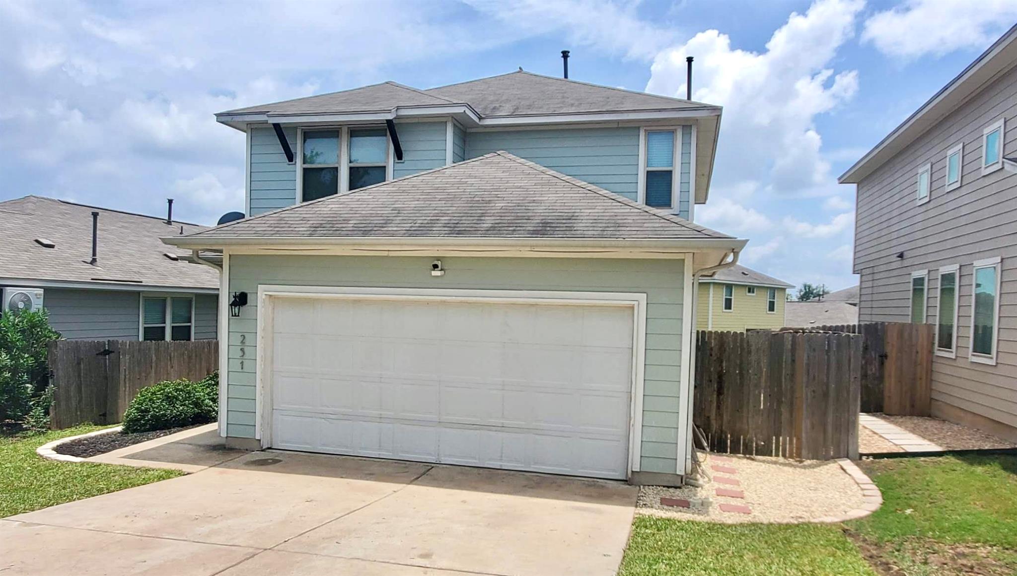 251 Triumph Rd, Buda, TX 78610
