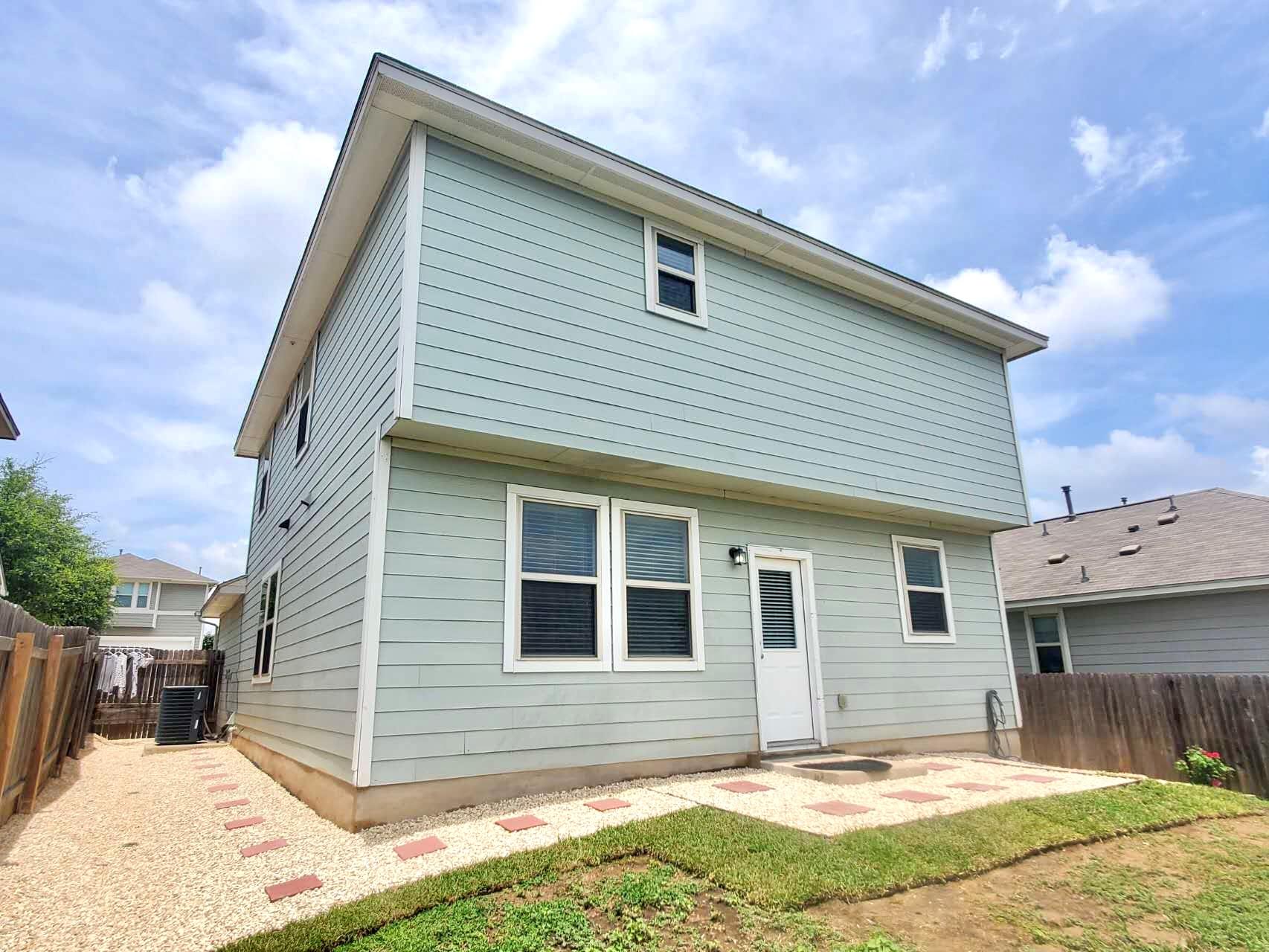 251 Triumph Rd, Buda, TX 78610