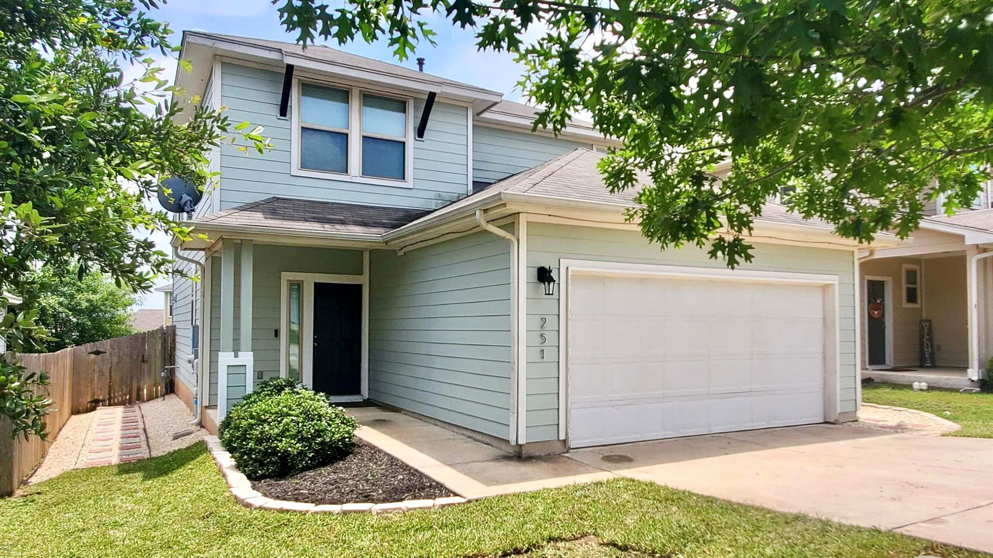 251 Triumph Rd, Buda, TX 78610