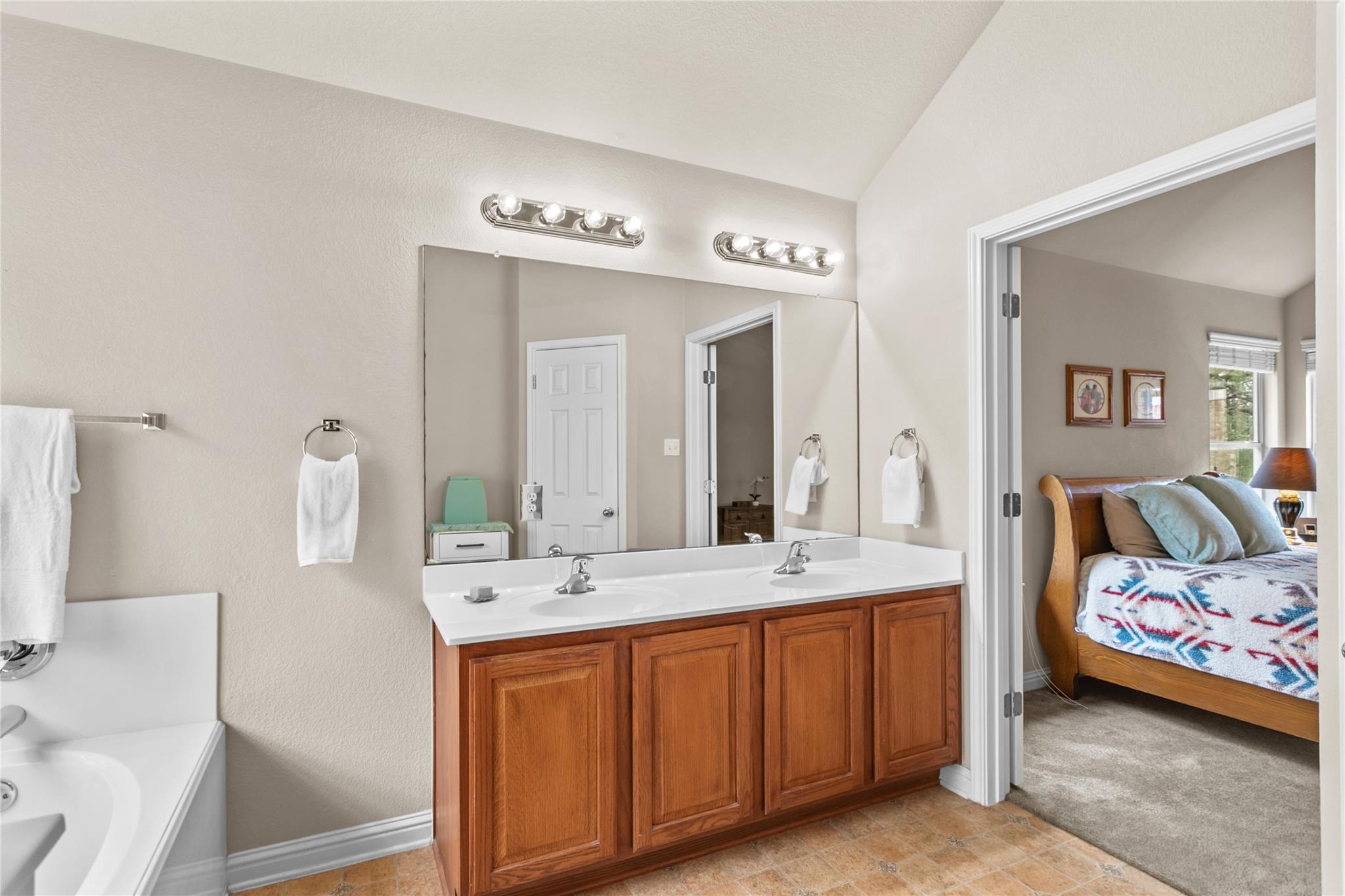 2208 Petrified Forest Dr, Austin, TX 78747