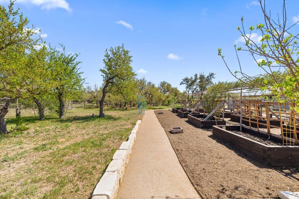 290 Sunset Rdg, Dripping Springs, TX 78620