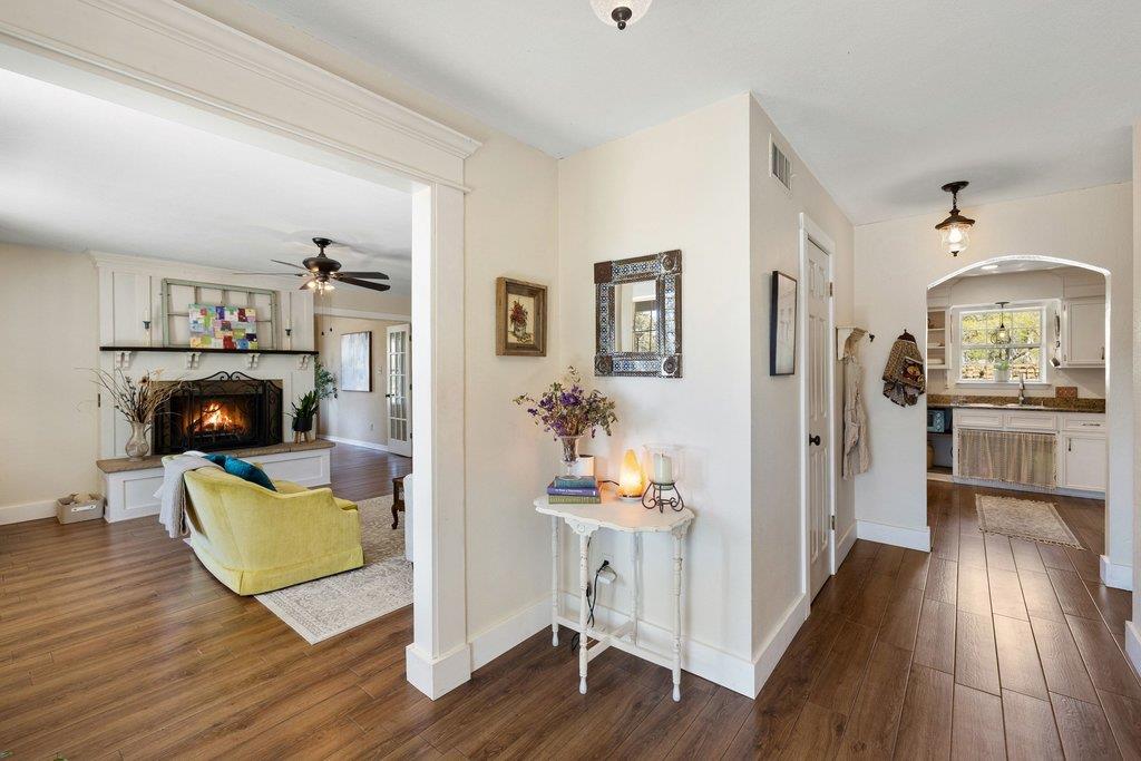 290 Sunset Rdg, Dripping Springs, TX 78620