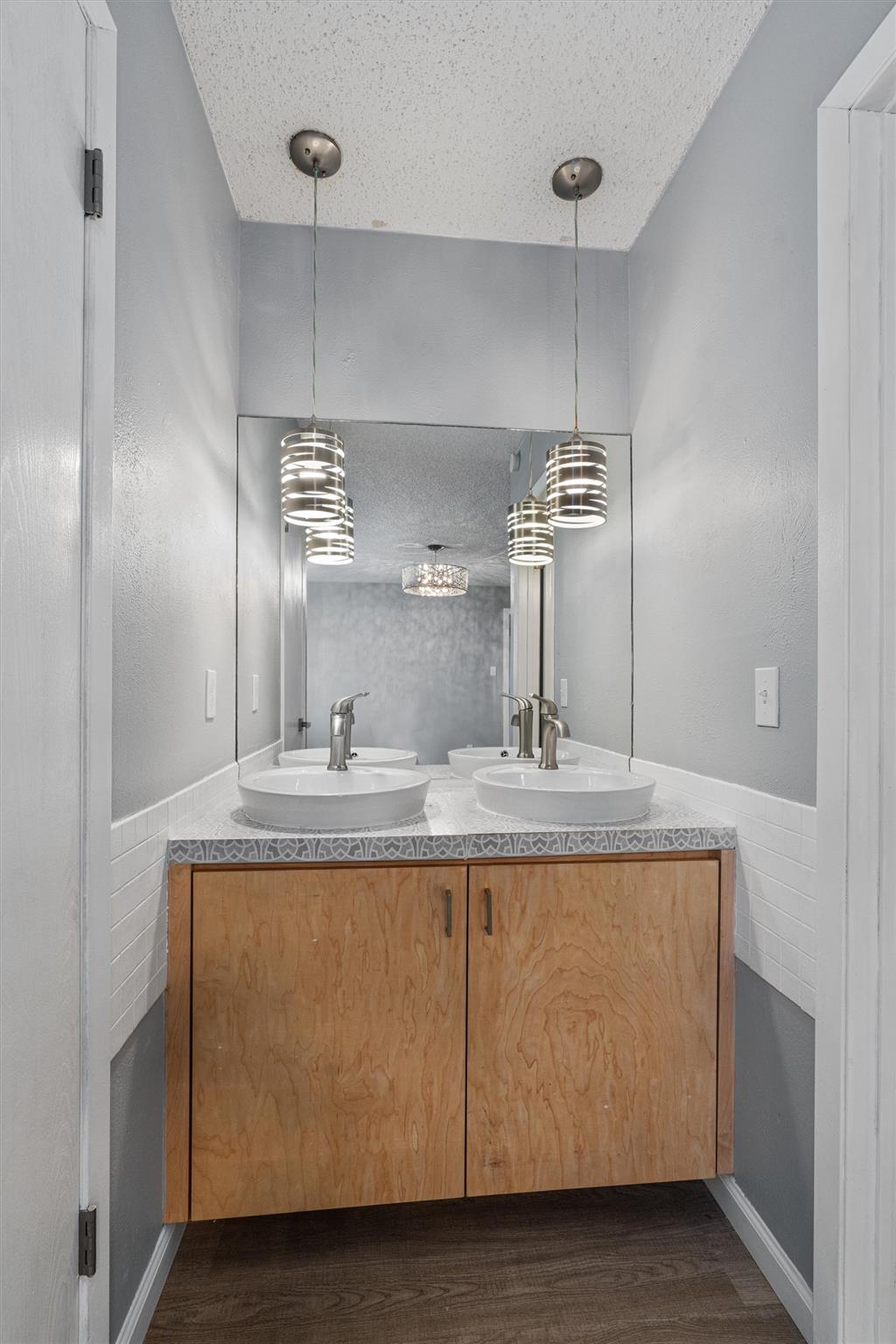 2008 Voltaire Dr, Austin, TX 78752