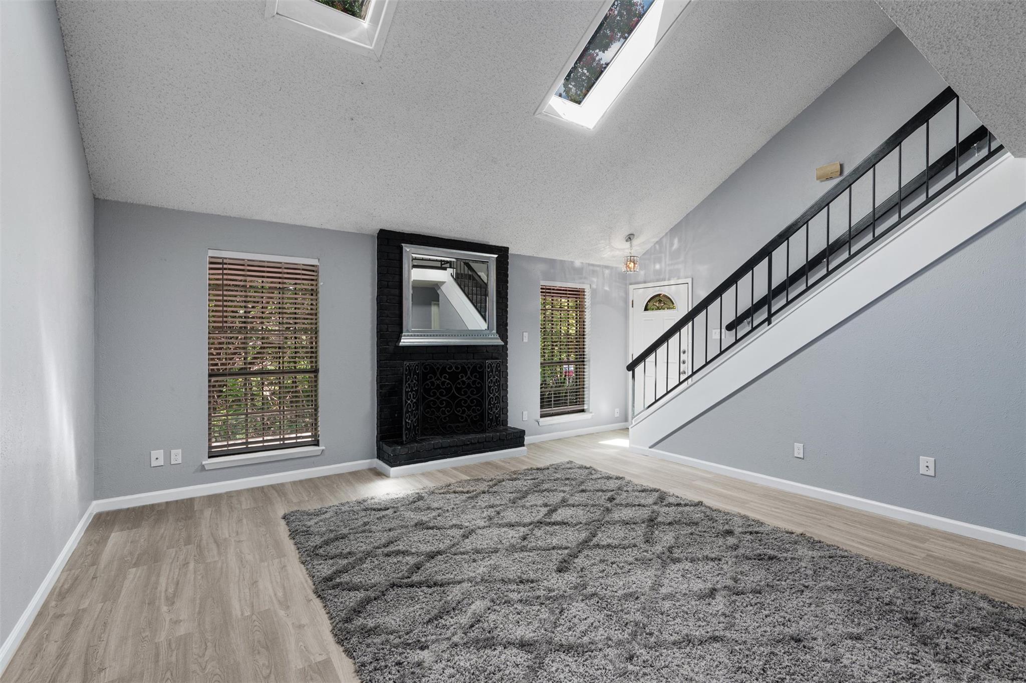 2008 Voltaire Dr, Austin, TX 78752