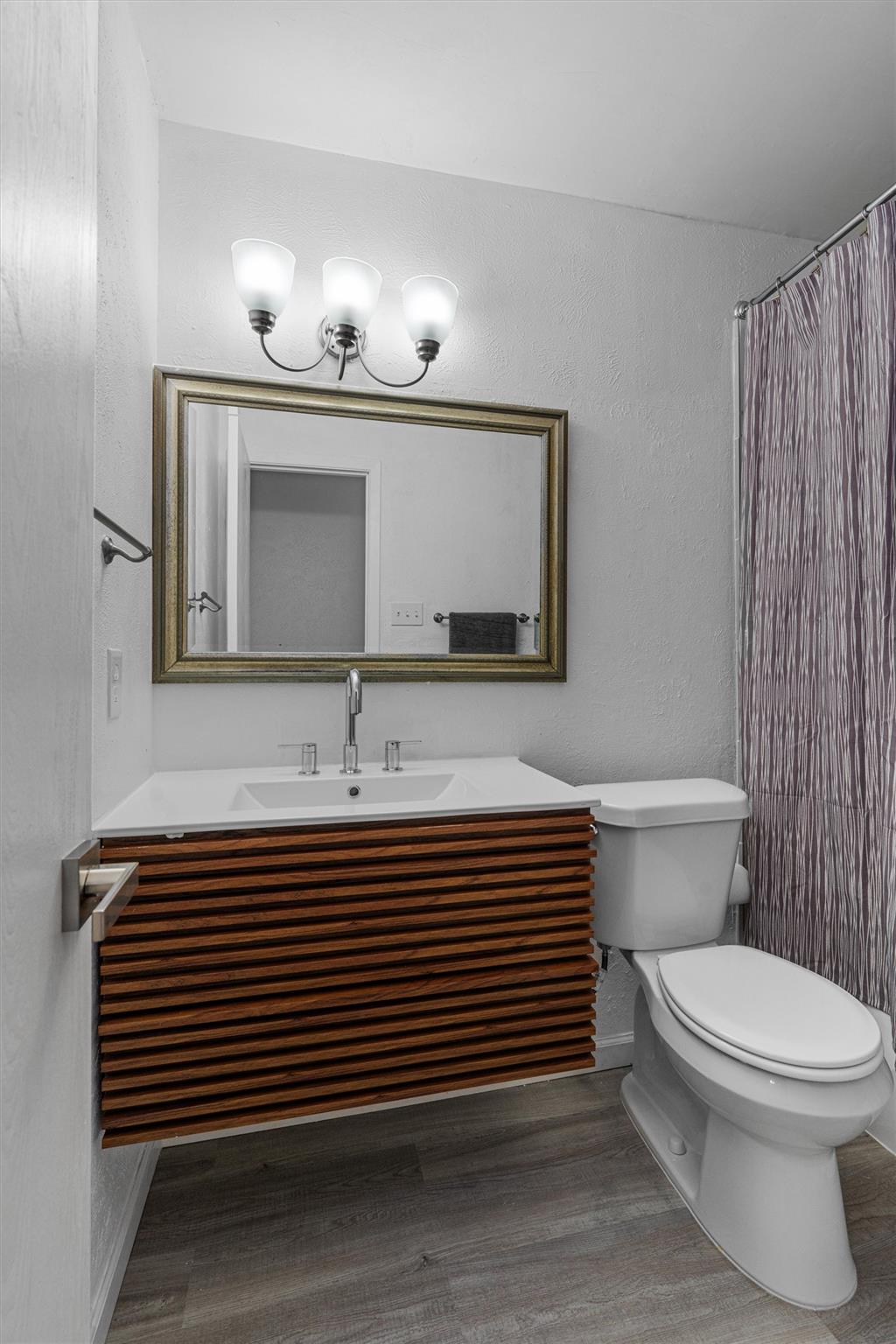 2008 Voltaire Dr, Austin, TX 78752