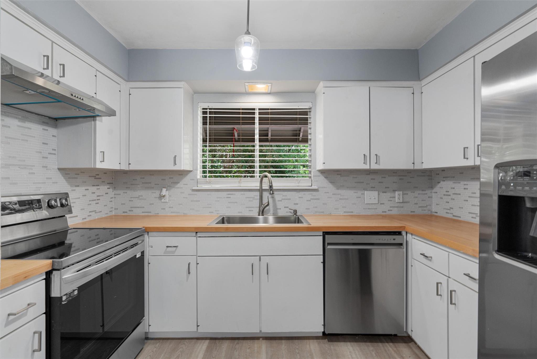 2008 Voltaire Dr, Austin, TX 78752