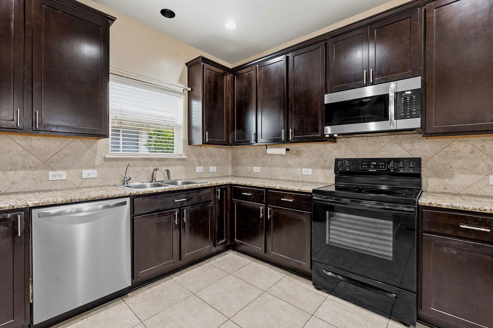 1715 Colorado Bend Dr, Cedar Park, TX 78613