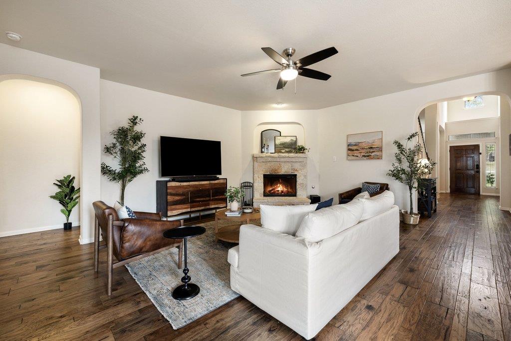 22332 Rock Wren Rd, Spicewood, TX 78669