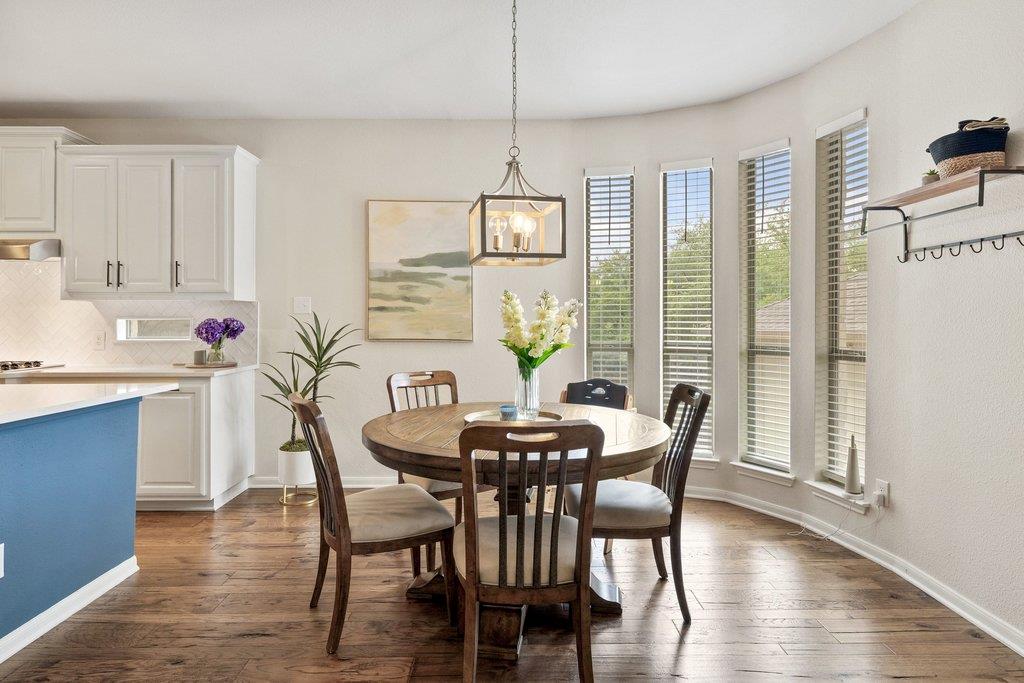 22332 Rock Wren Rd, Spicewood, TX 78669