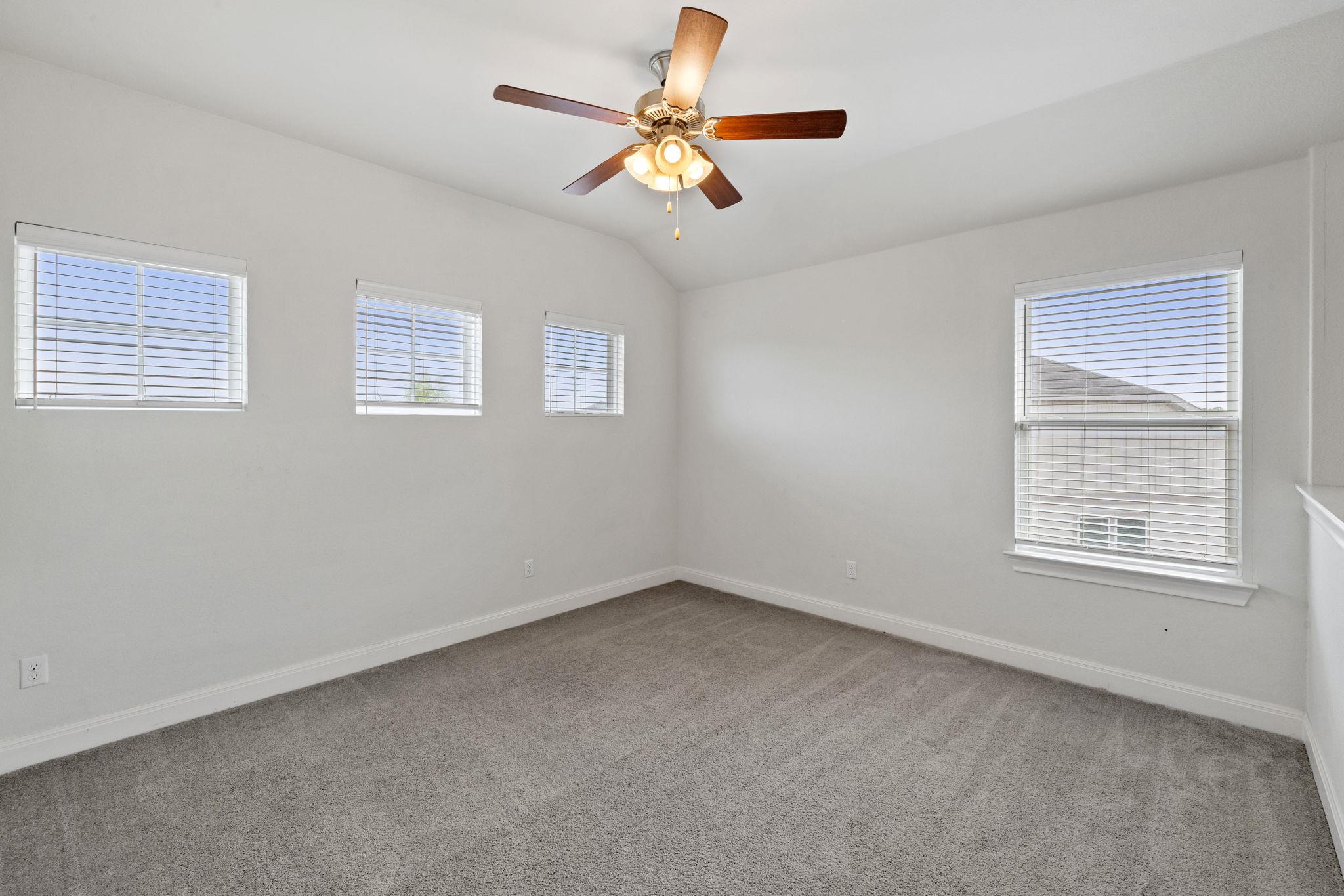 138 Fern Dr, Buda, TX 78610