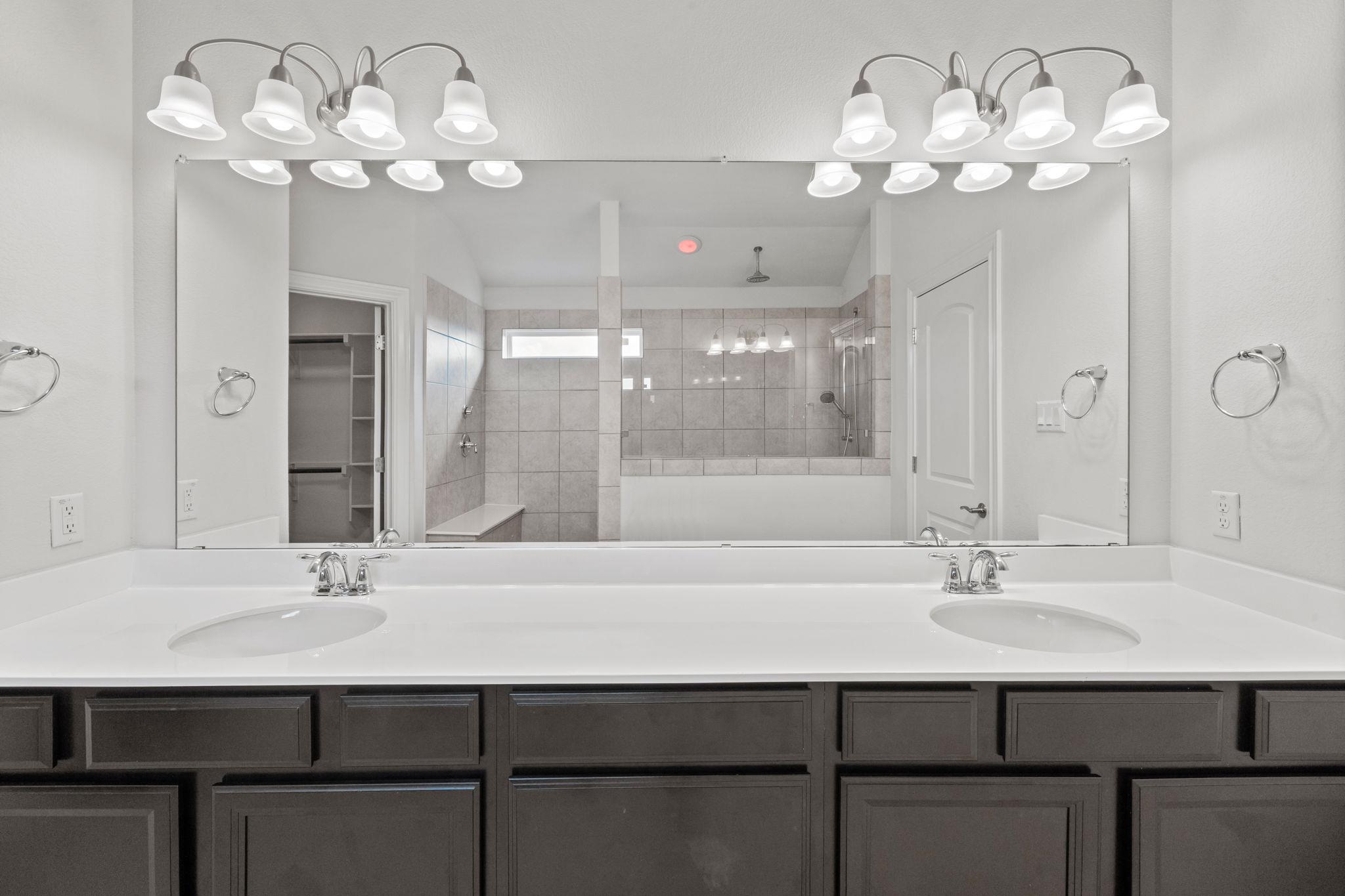 138 Fern Dr, Buda, TX 78610