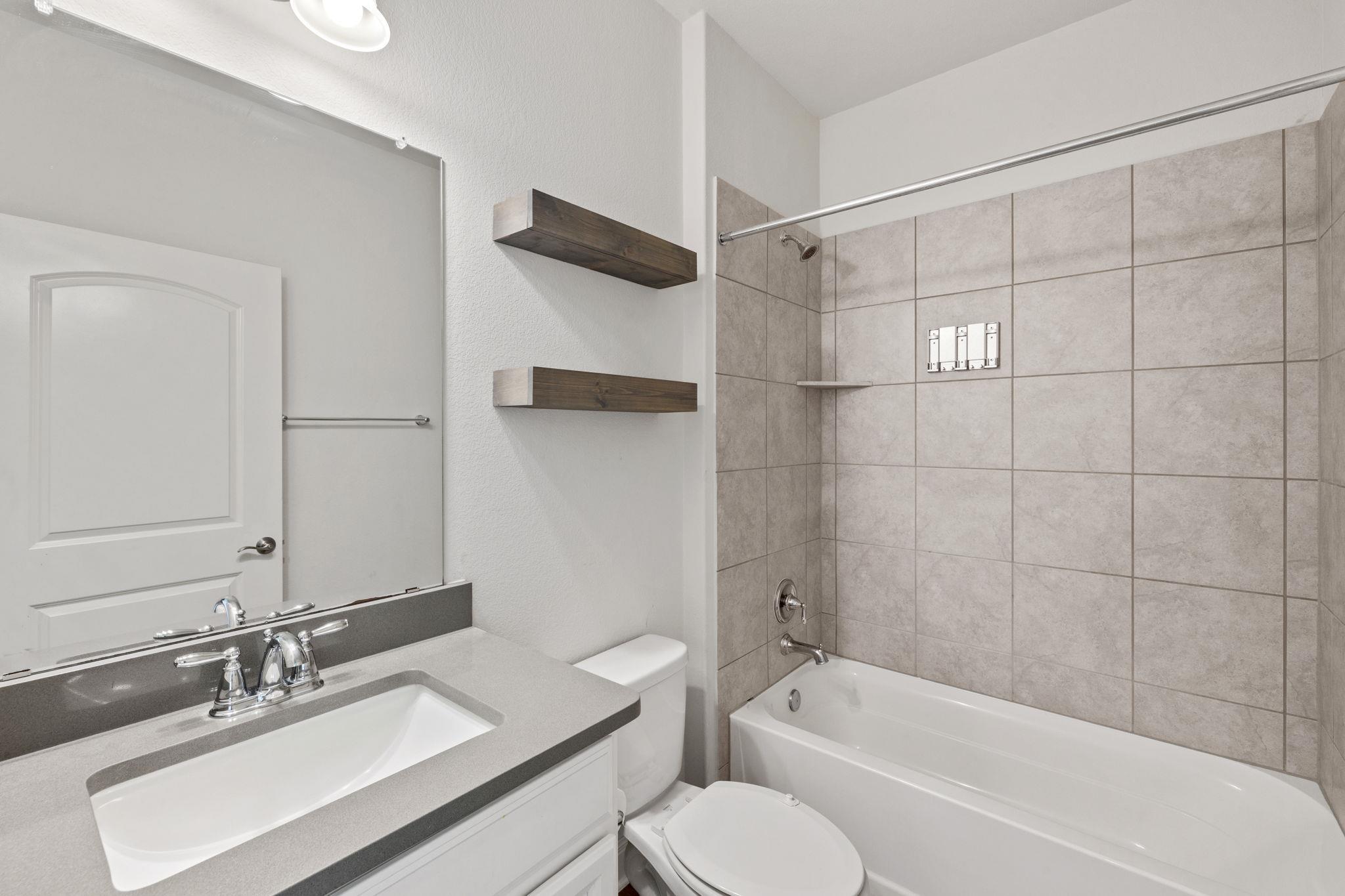 138 Fern Dr, Buda, TX 78610