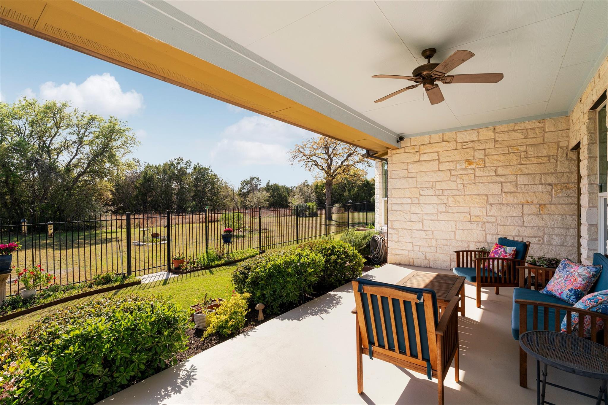 6537 Estana Ln, Austin, TX 78739