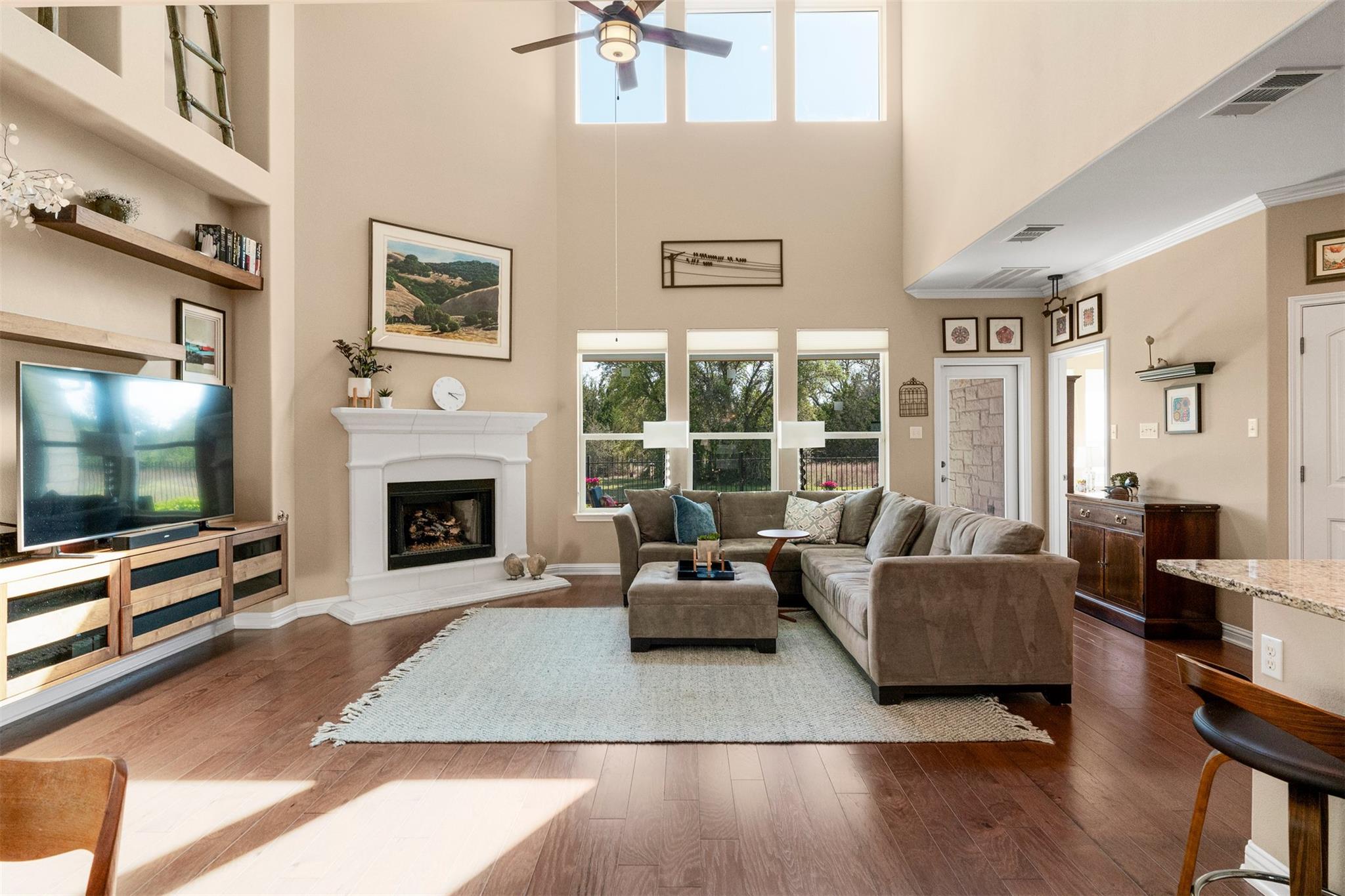 6537 Estana Ln, Austin, TX 78739