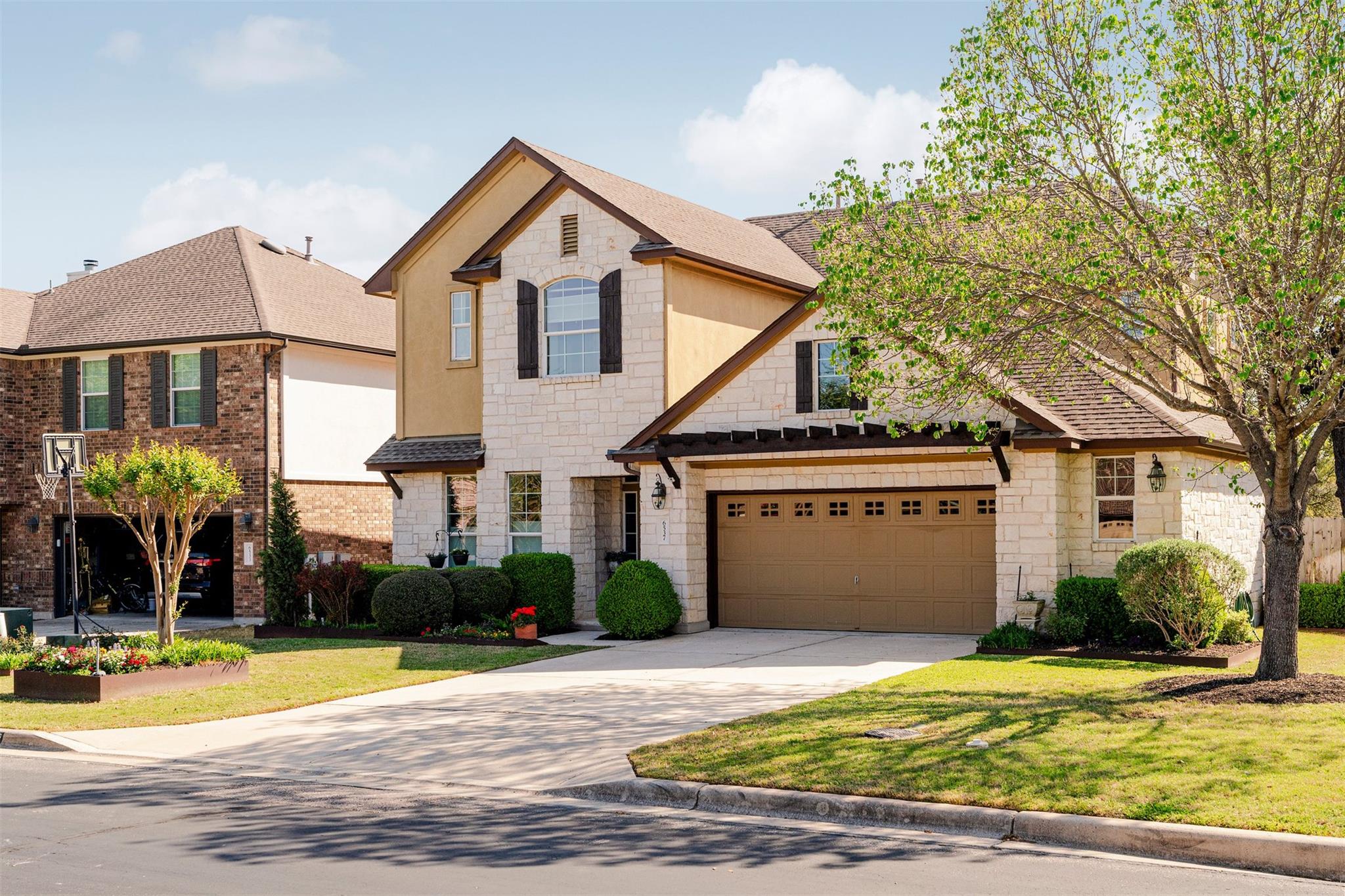 6537 Estana Ln, Austin, TX 78739
