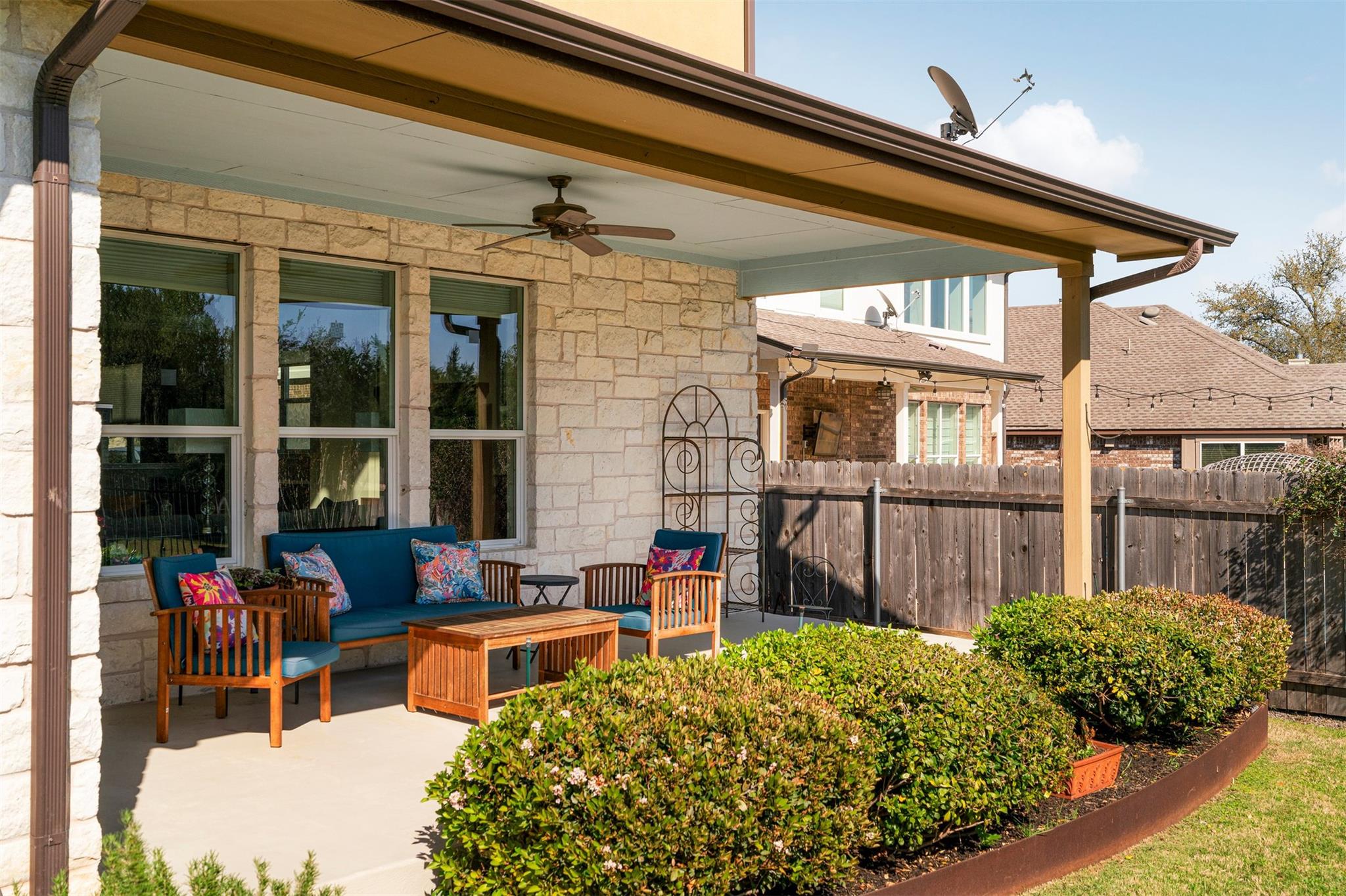 6537 Estana Ln, Austin, TX 78739