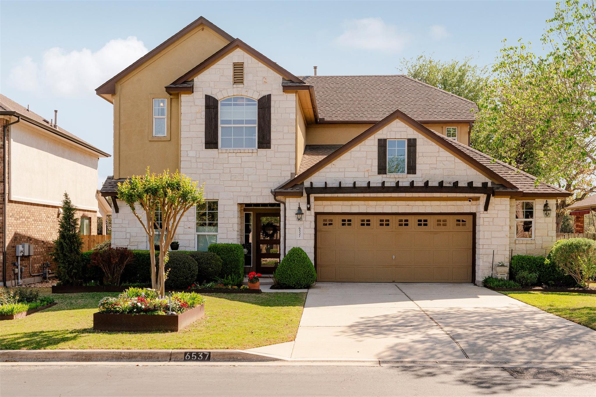 6537 Estana Ln, Austin, TX 78739