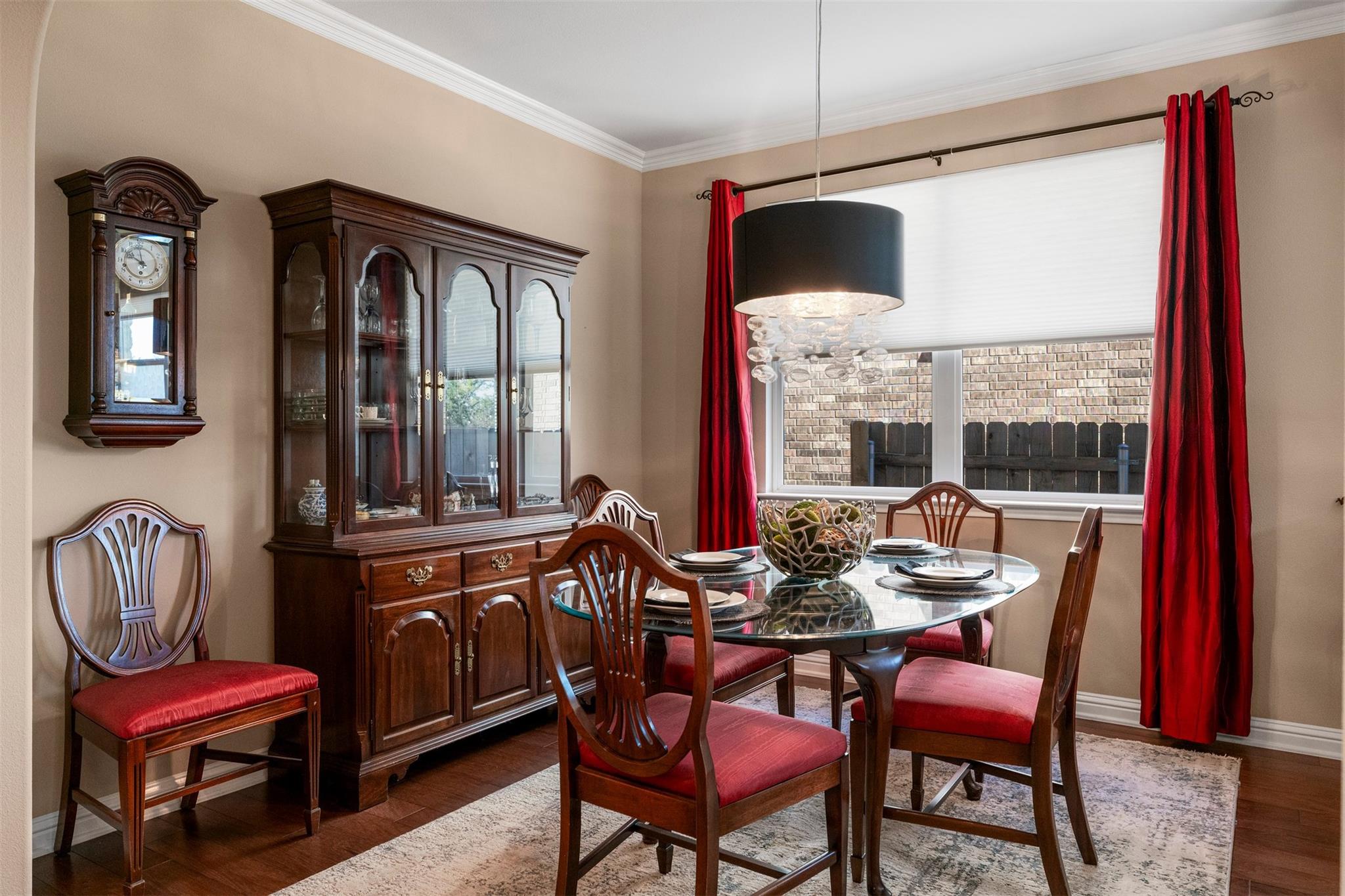 6537 Estana Ln, Austin, TX 78739