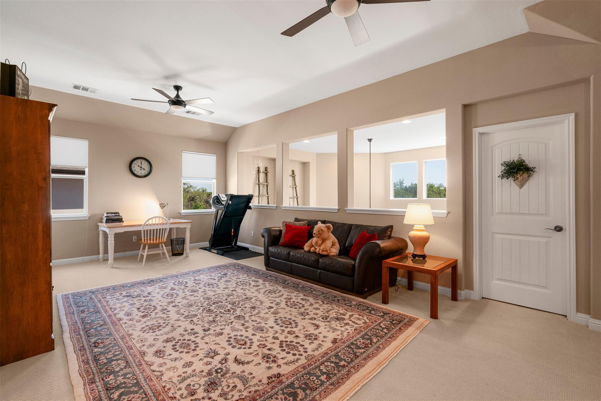 6537 Estana Ln, Austin, TX 78739