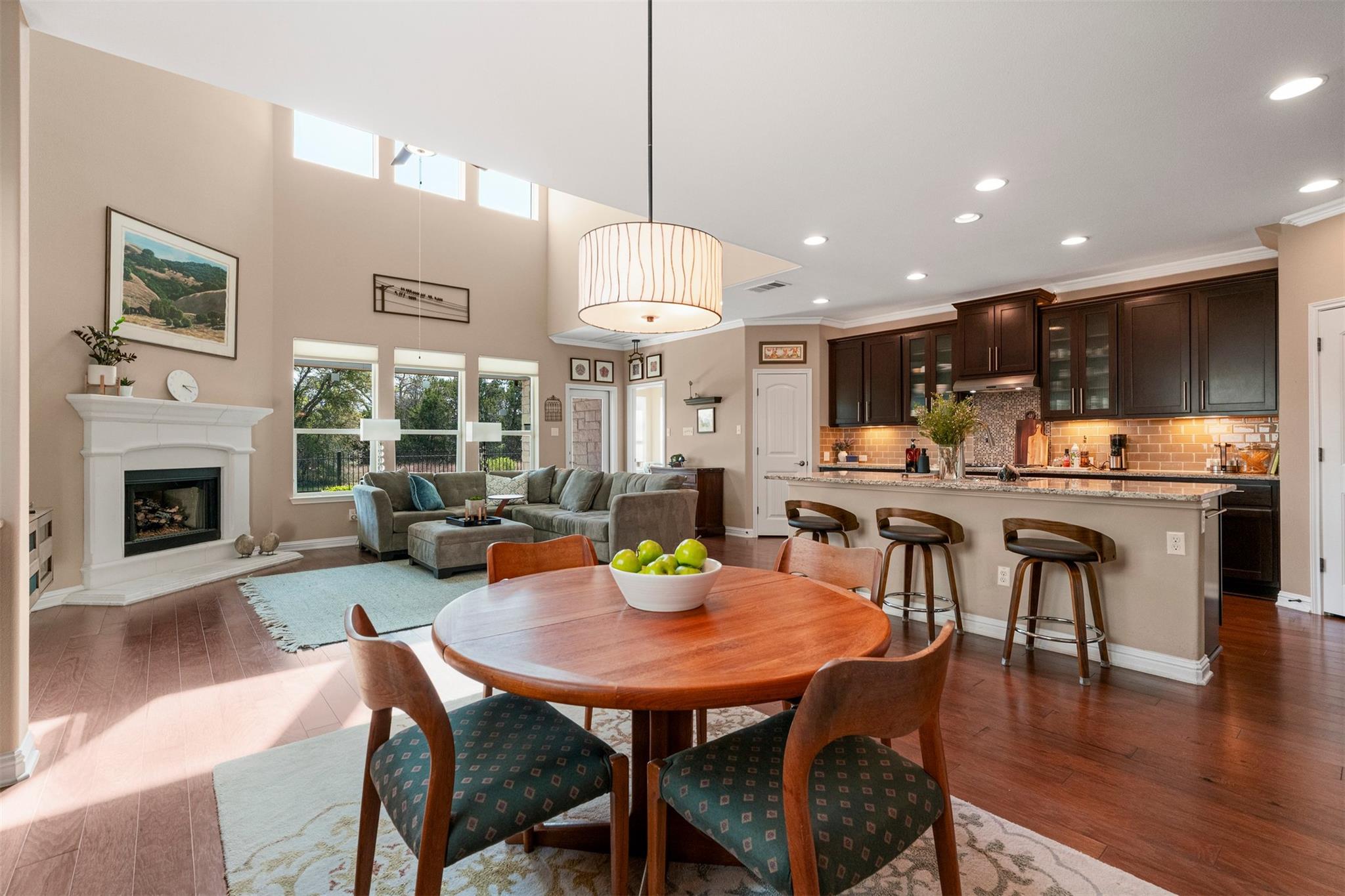 6537 Estana Ln, Austin, TX 78739