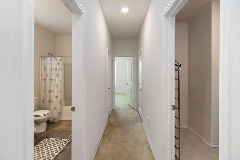 1911 Prickly Pear Dr, Bastrop, TX 78602