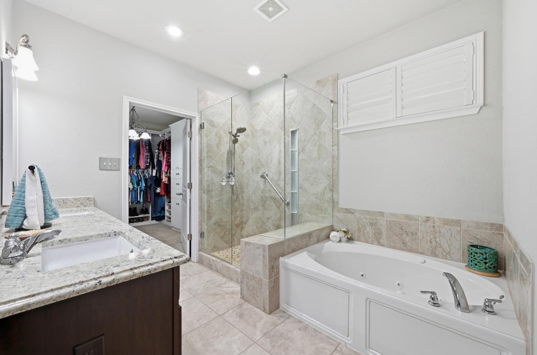 194 Treehaven Ct, Buda, TX 78610