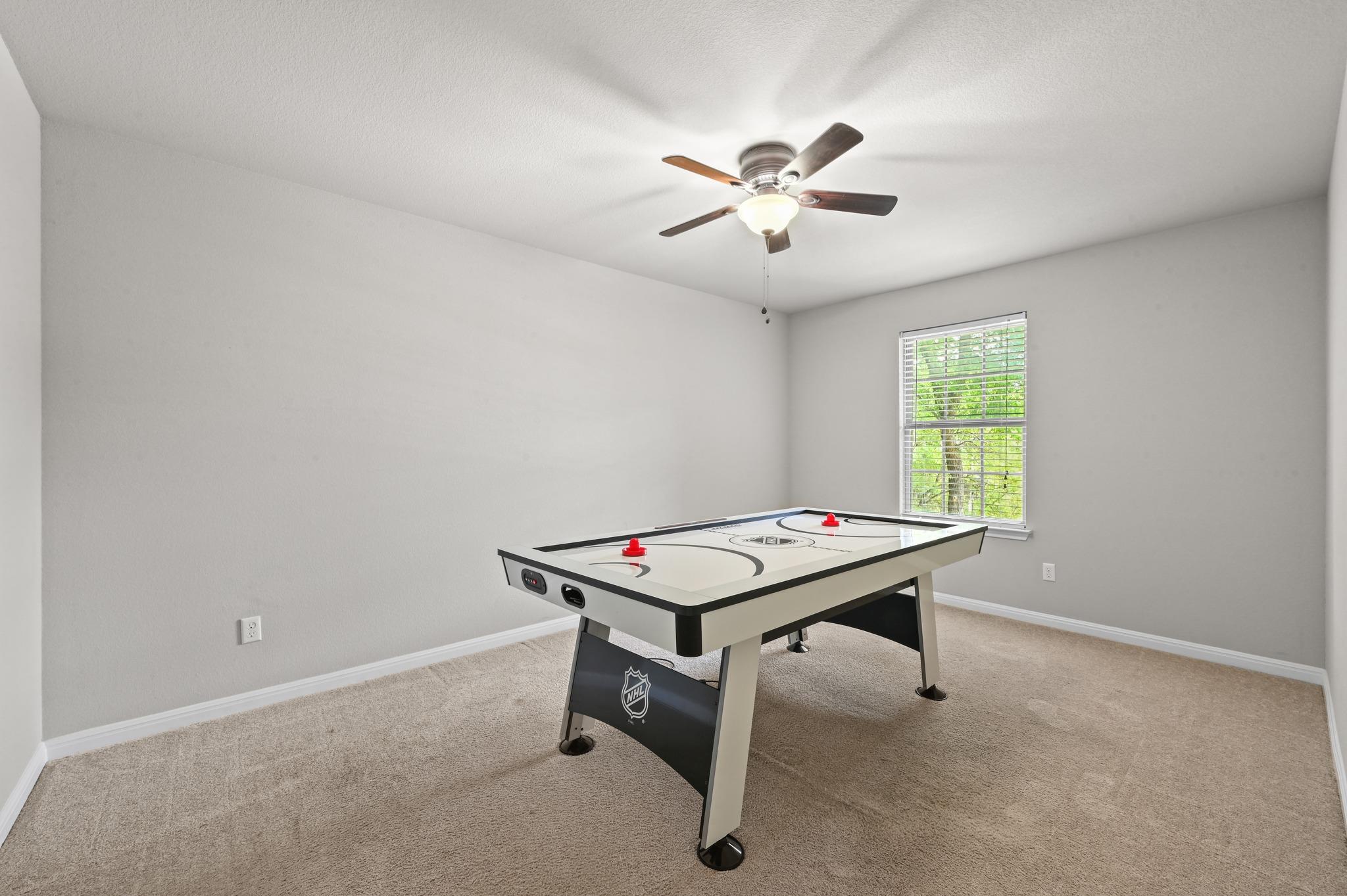 194 Treehaven Ct, Buda, TX 78610