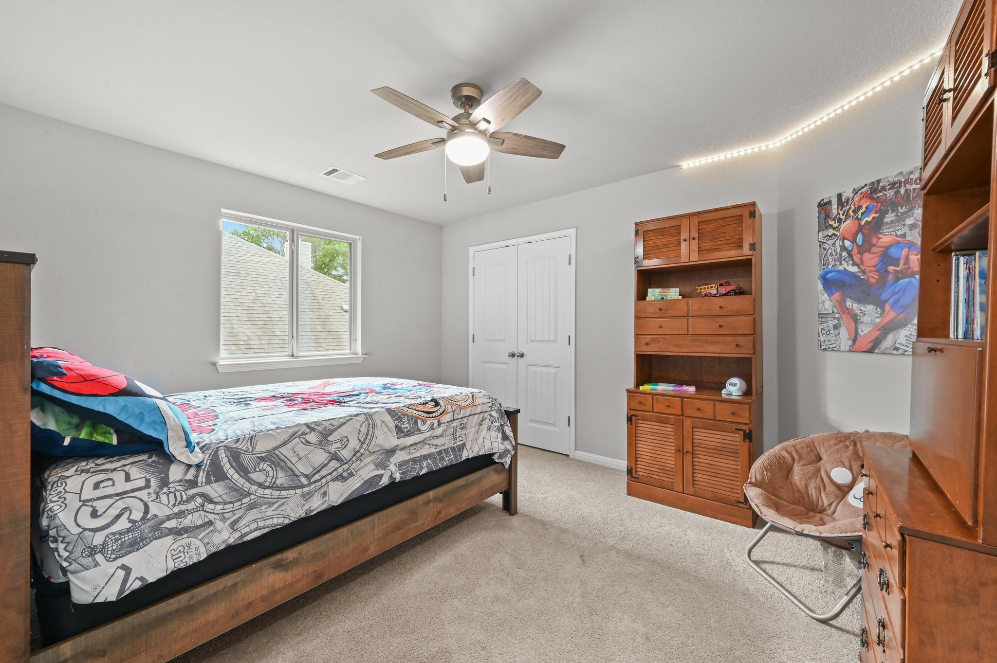 194 Treehaven Ct, Buda, TX 78610