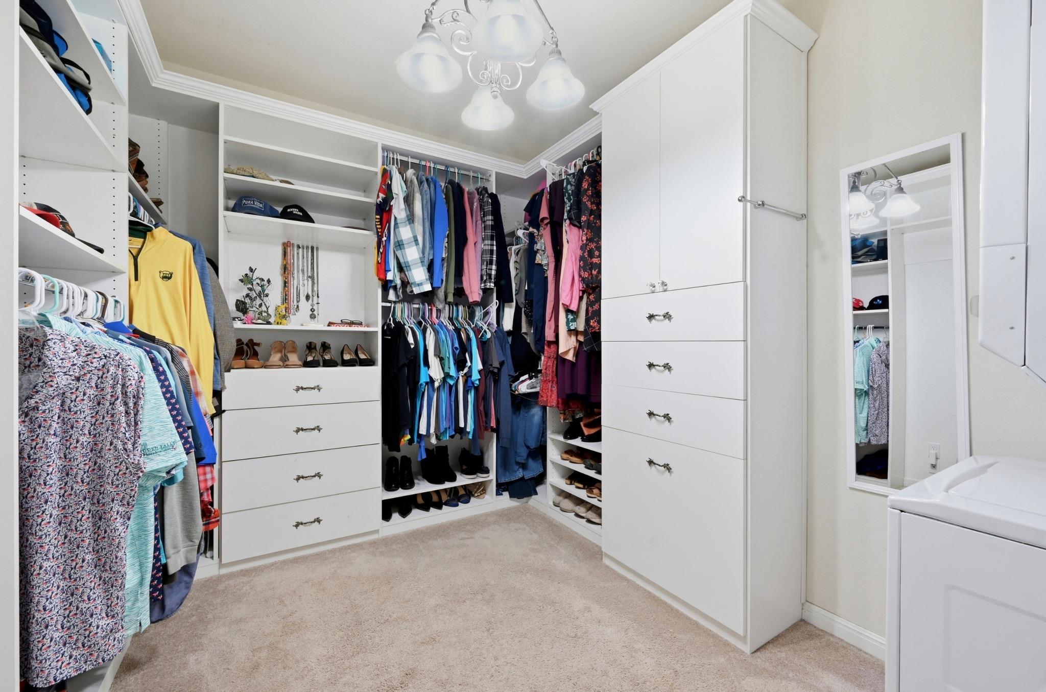 194 Treehaven Ct, Buda, TX 78610