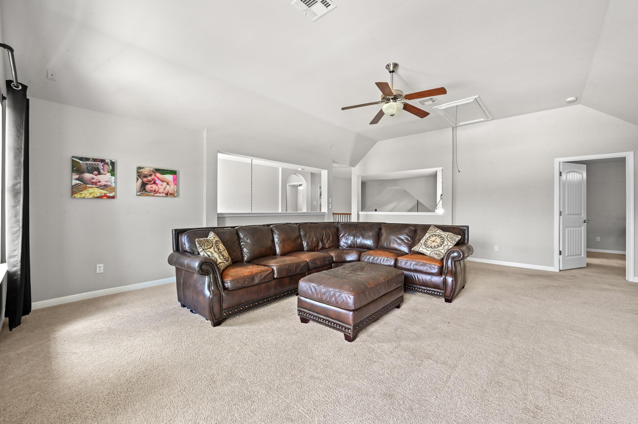 194 Treehaven Ct, Buda, TX 78610