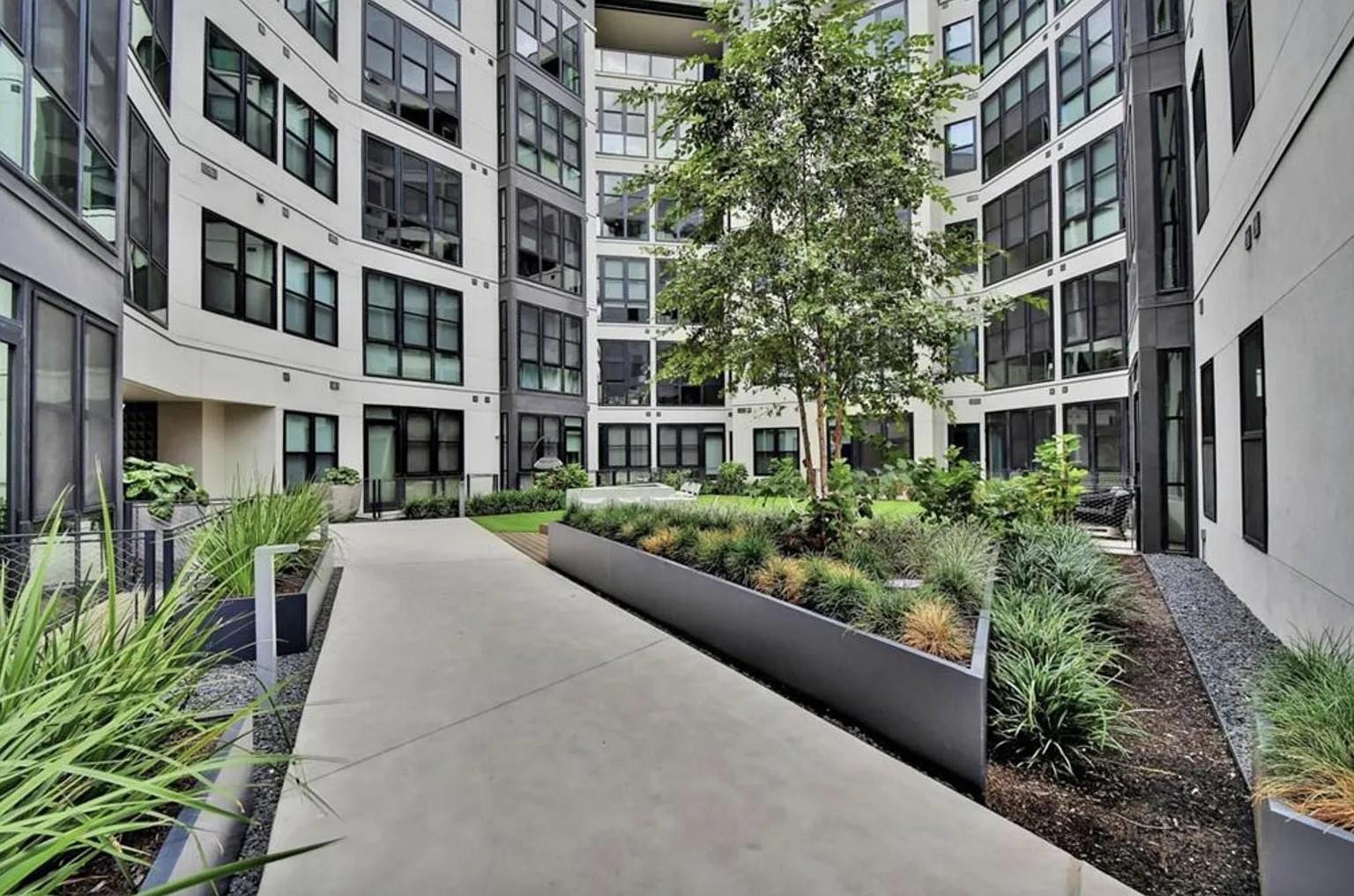 800 Embassy Dr # 328, Austin, TX 78702