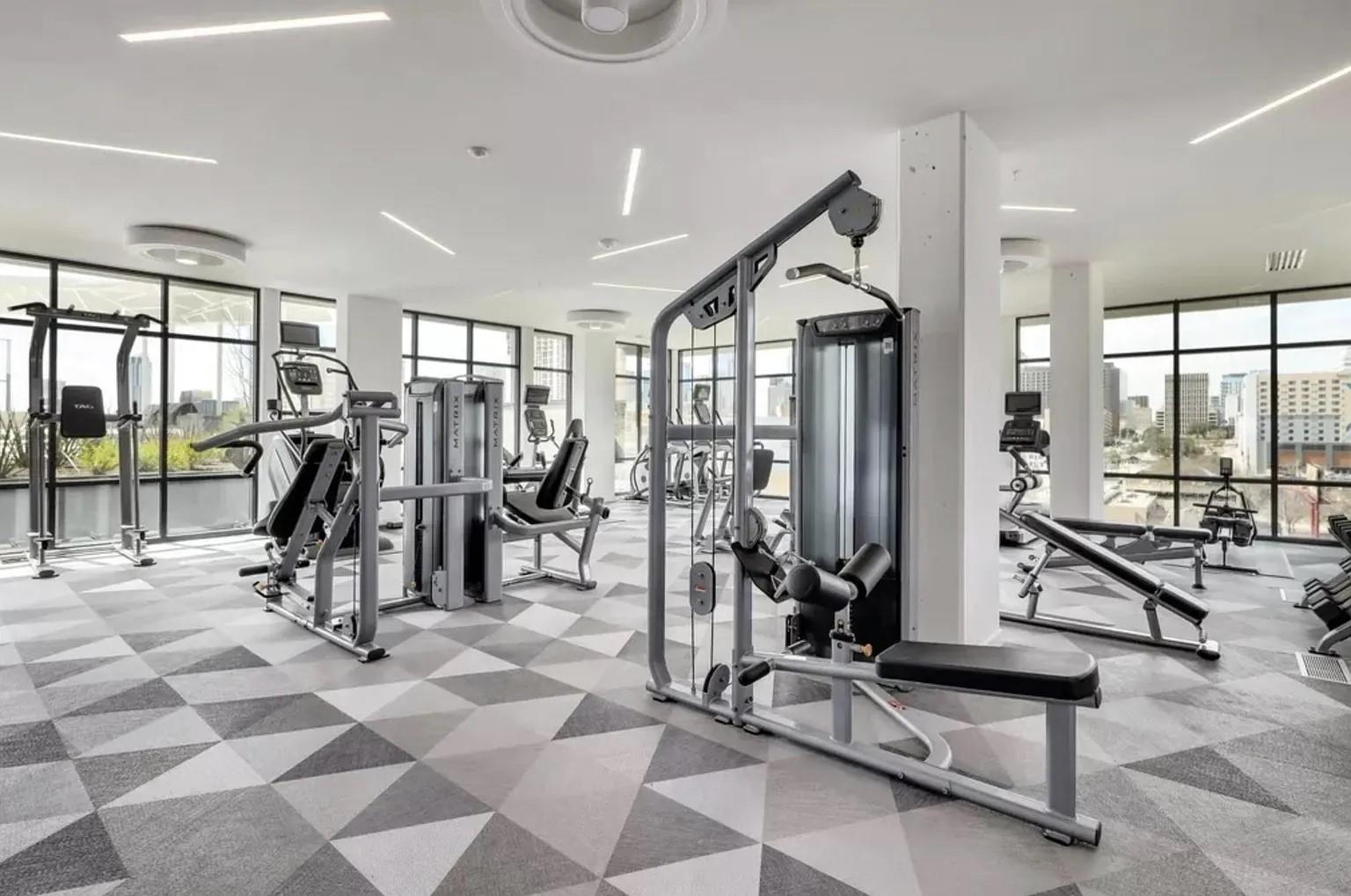 800 Embassy Dr # 328, Austin, TX 78702