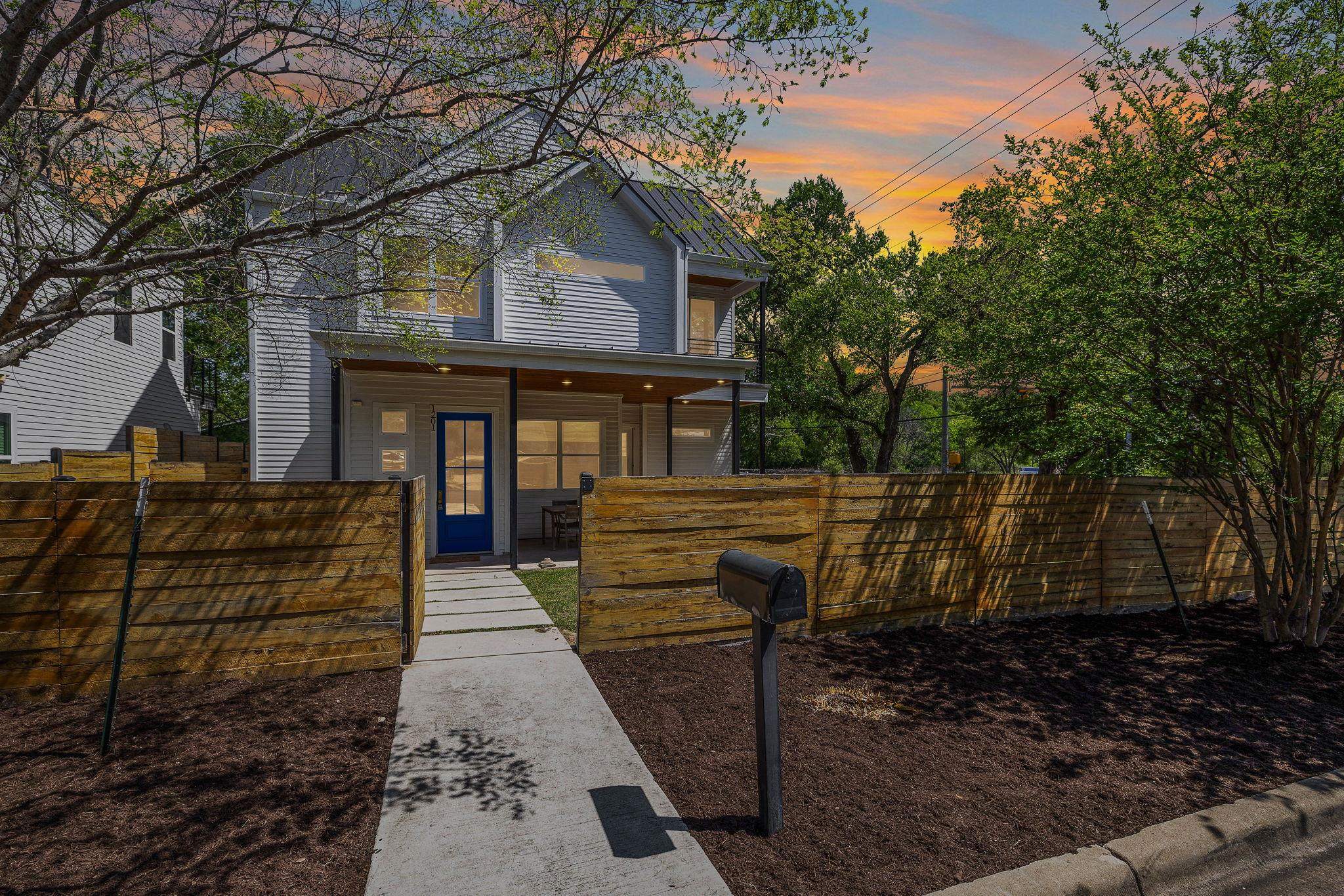 1201 Luna St, Austin, TX 78721