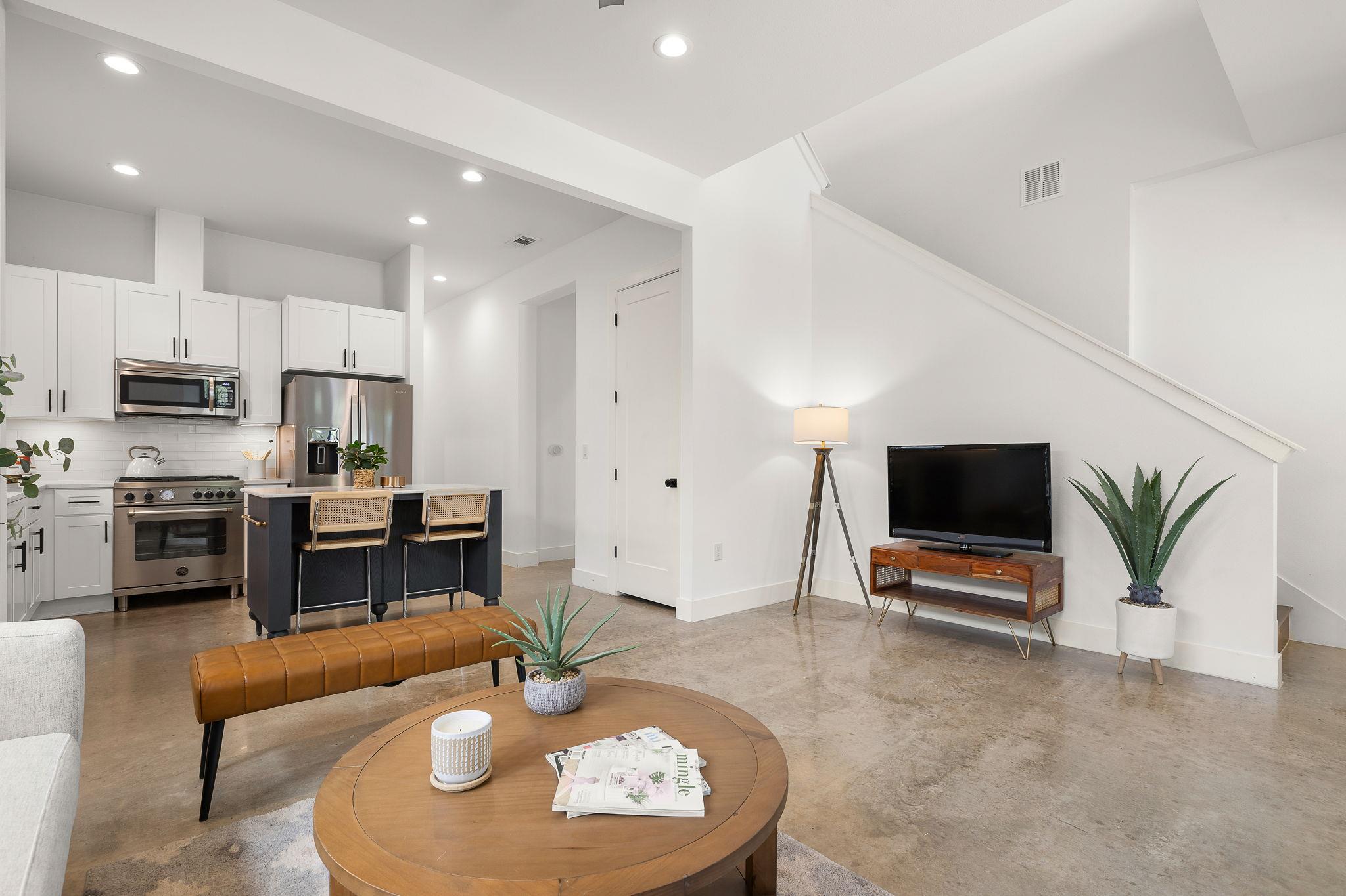 1201 Luna St, Austin, TX 78721