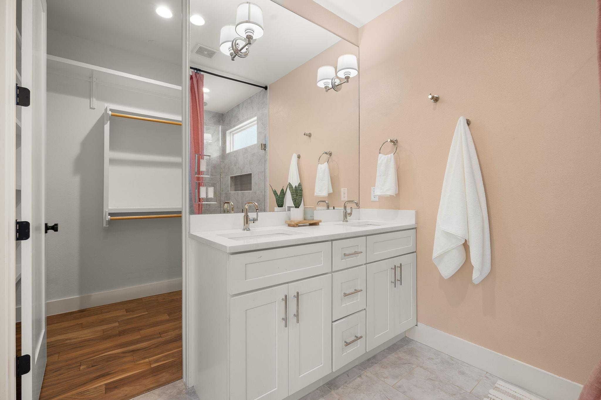 1201 Luna St, Austin, TX 78721