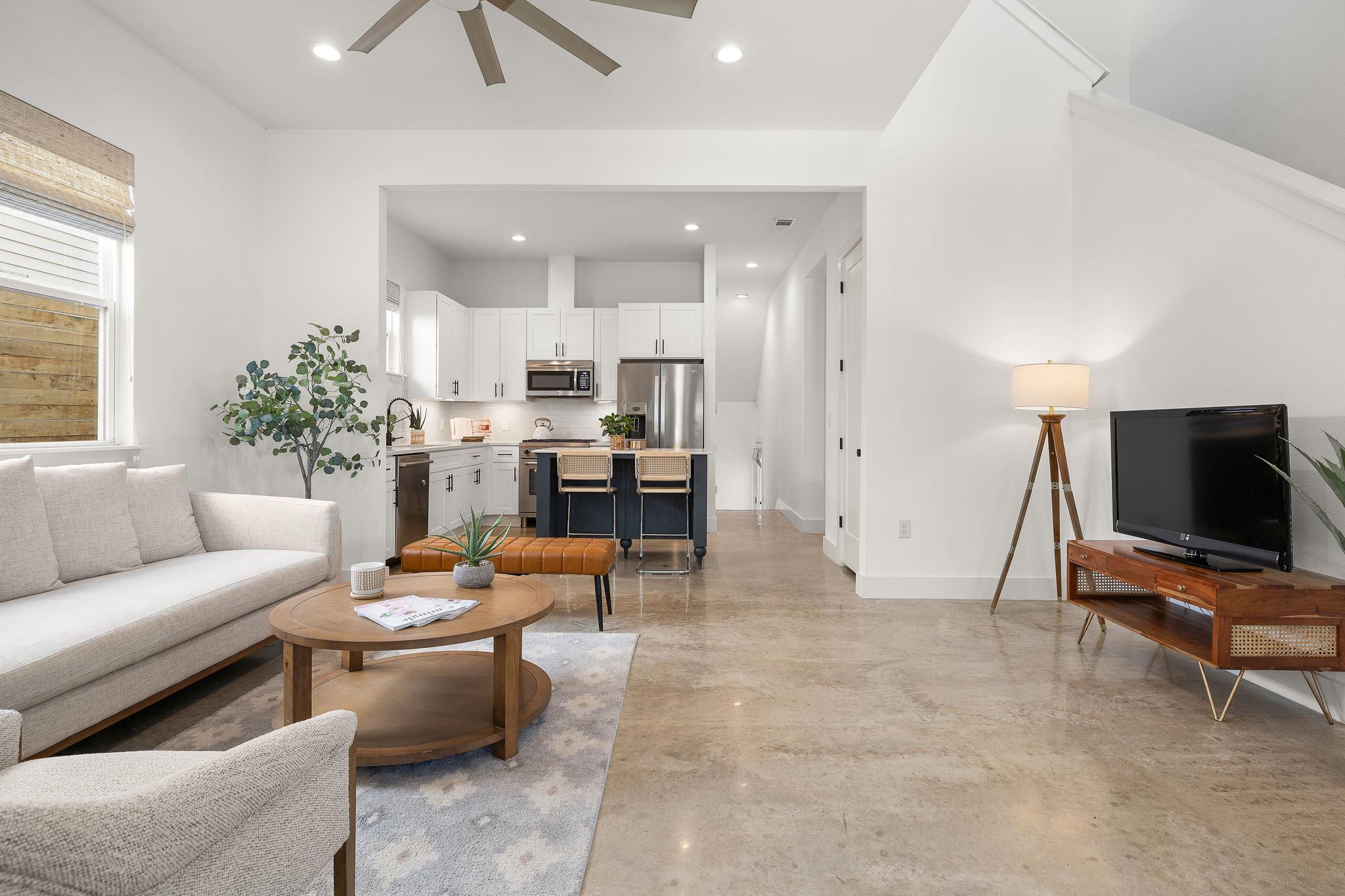 1201 Luna St, Austin, TX 78721